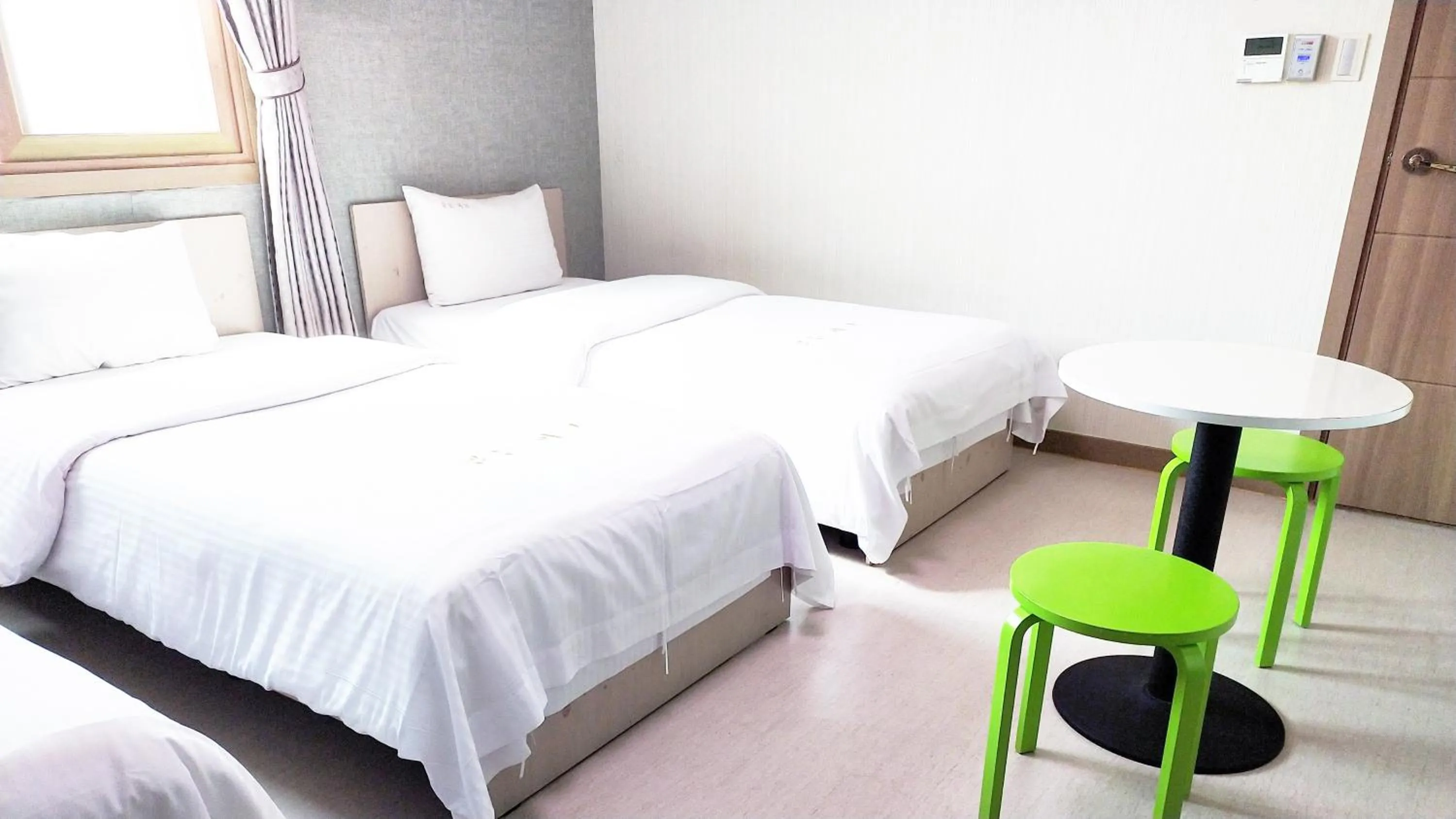 Bed in Golden Park Hotel