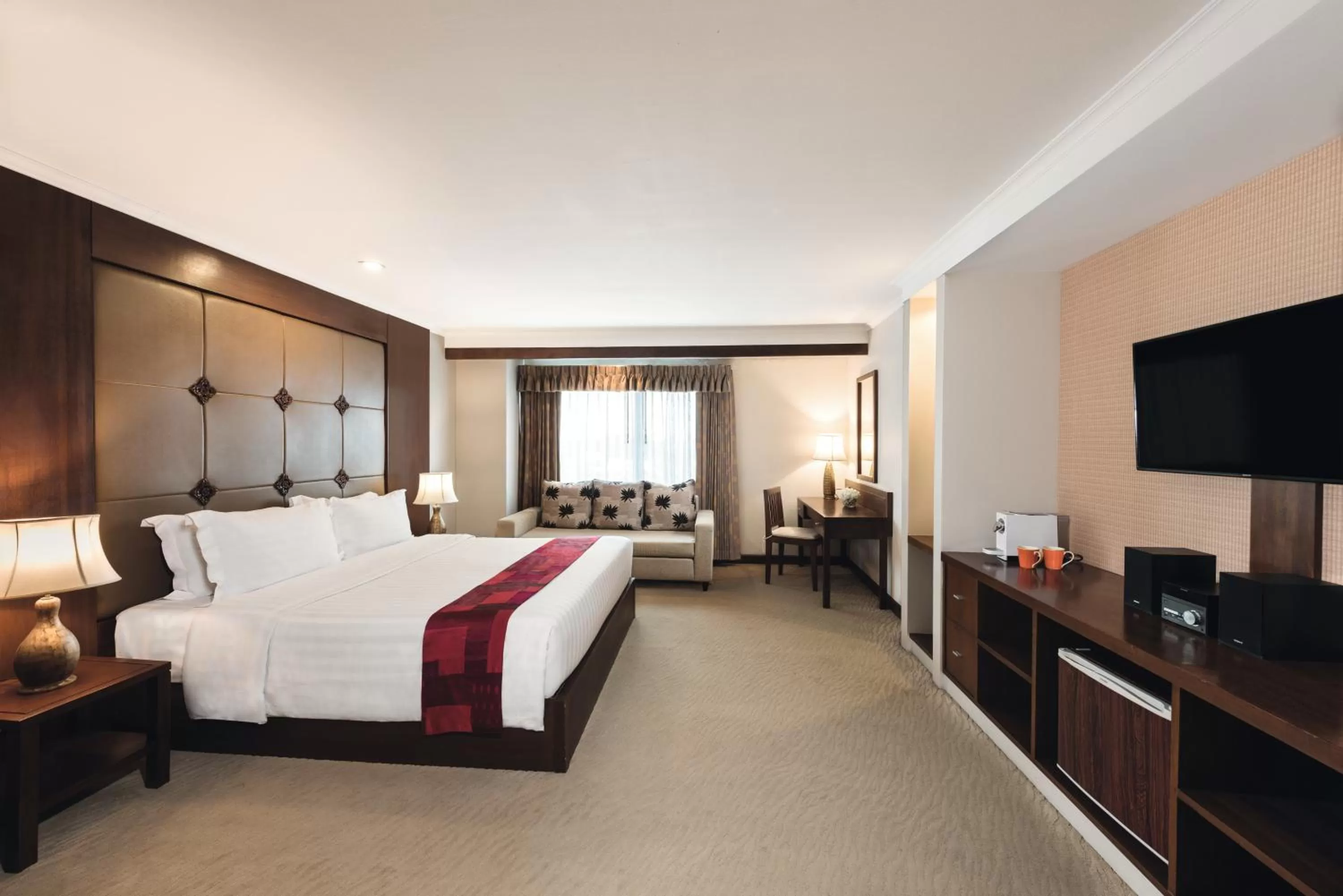 Bed in Movenpick Suriwongse Hotel Chiang Mai