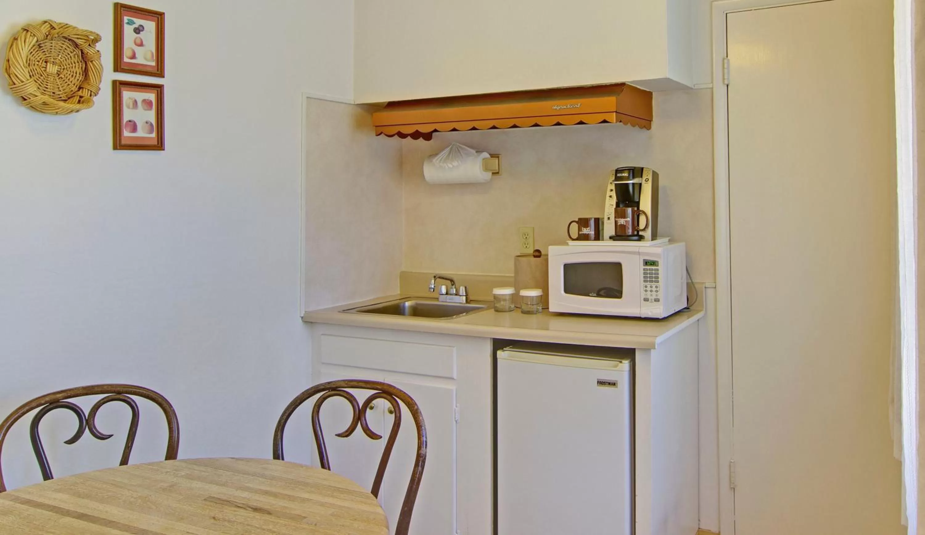 Seating area in Svendsgaard's Inn