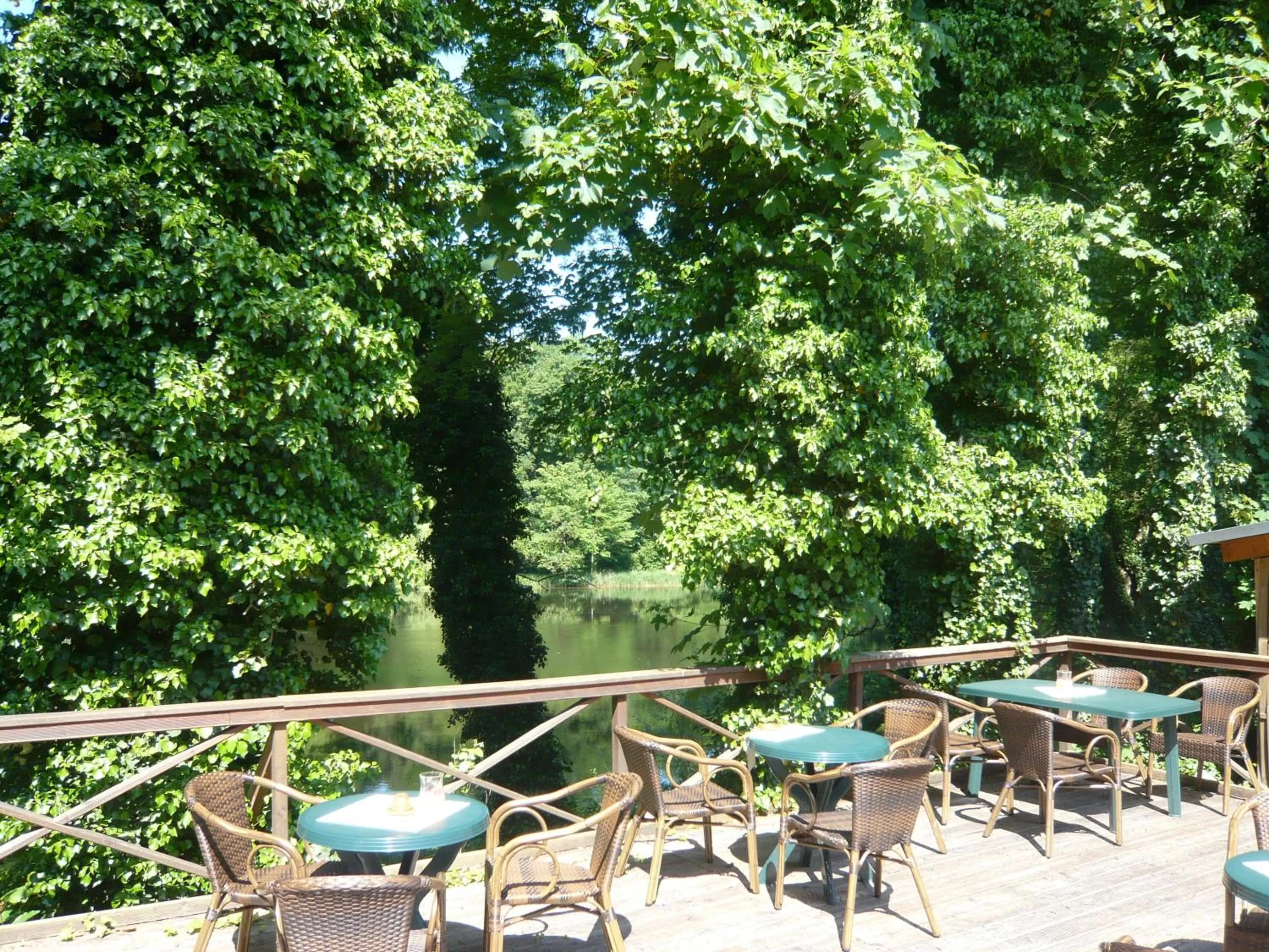 Restaurant/places to eat in Carmina am See