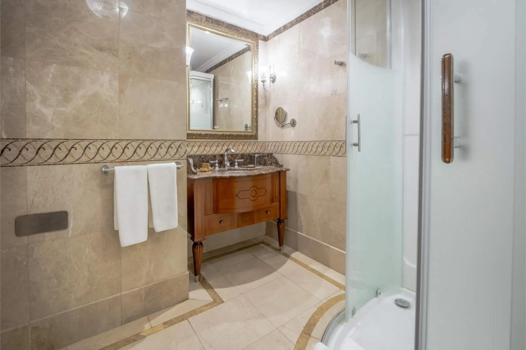 Bathroom in The Central Palace Taksim