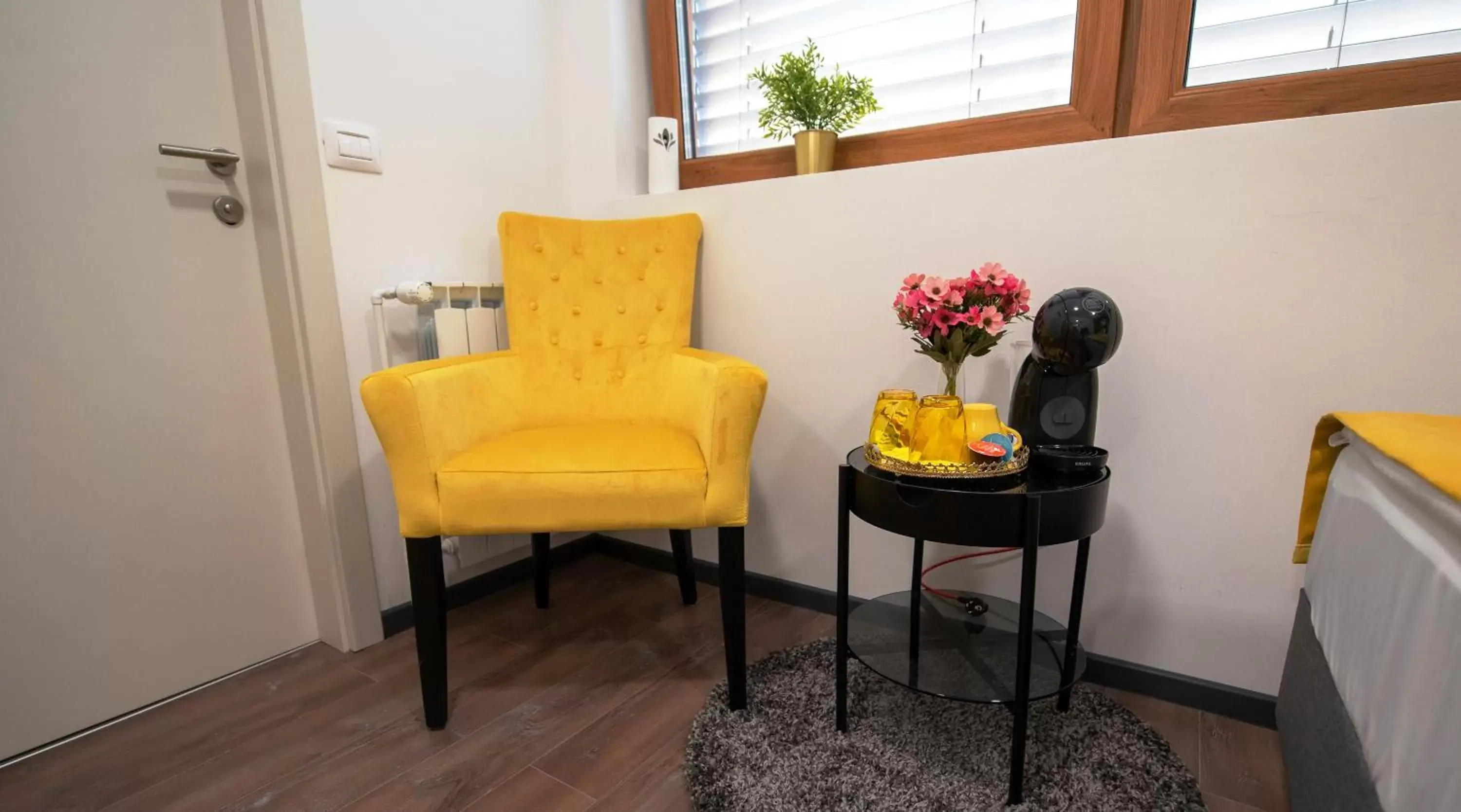 Single Room with Bathroom in Arcobaleno Apartments & Rooms Single Room with Bathroom in Arcobaleno Apartments & Rooms