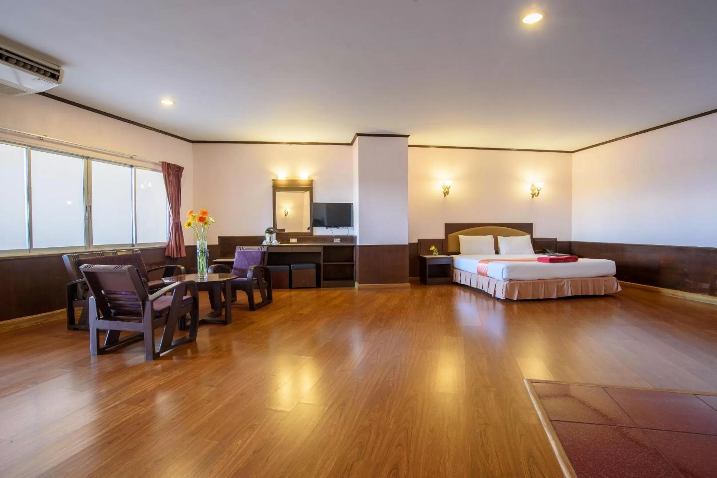 Bed in Marine Yensabai Pattaya