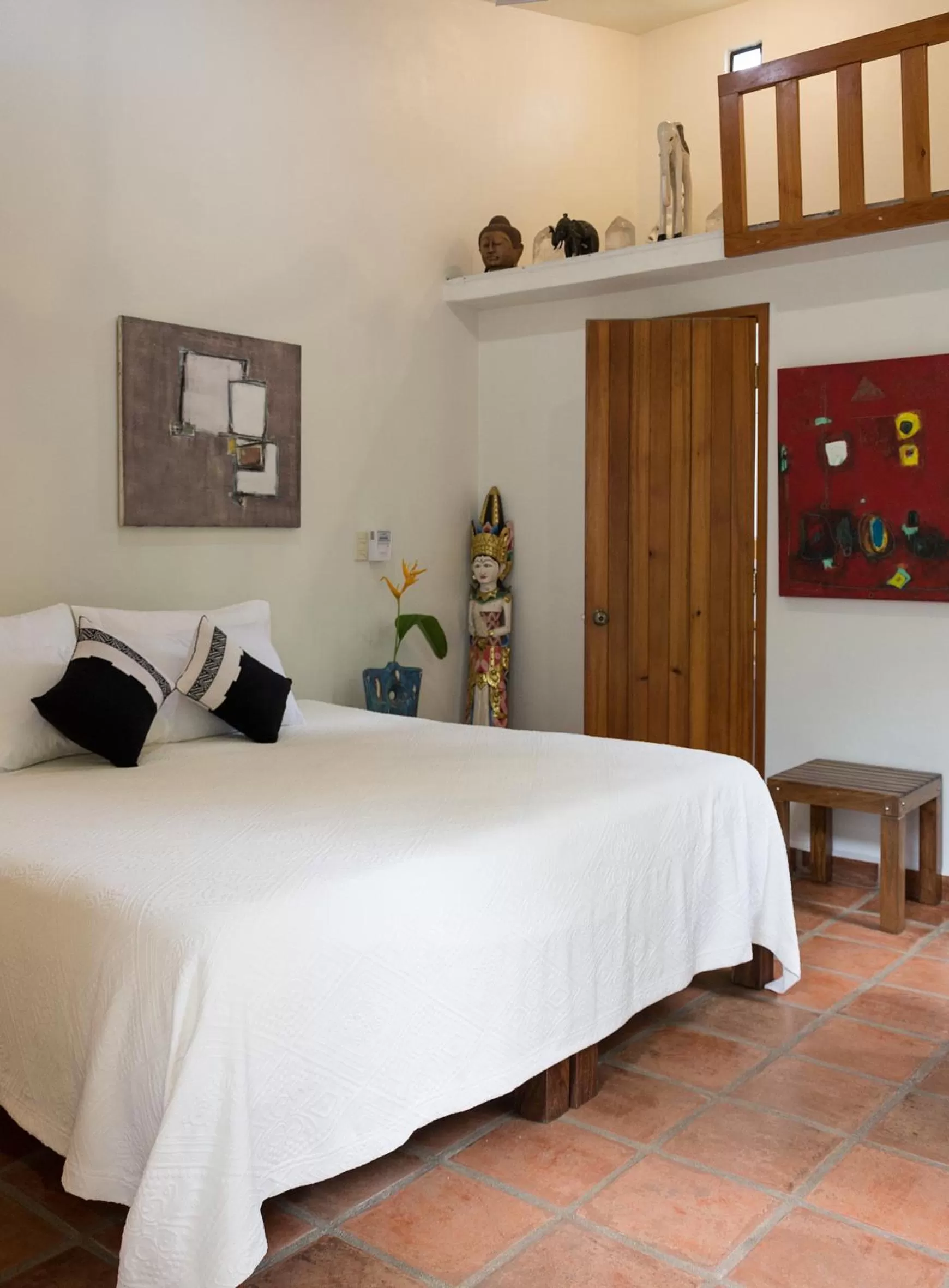 Photo of the whole room, Bed in Hotel Villa Mozart y Macondo