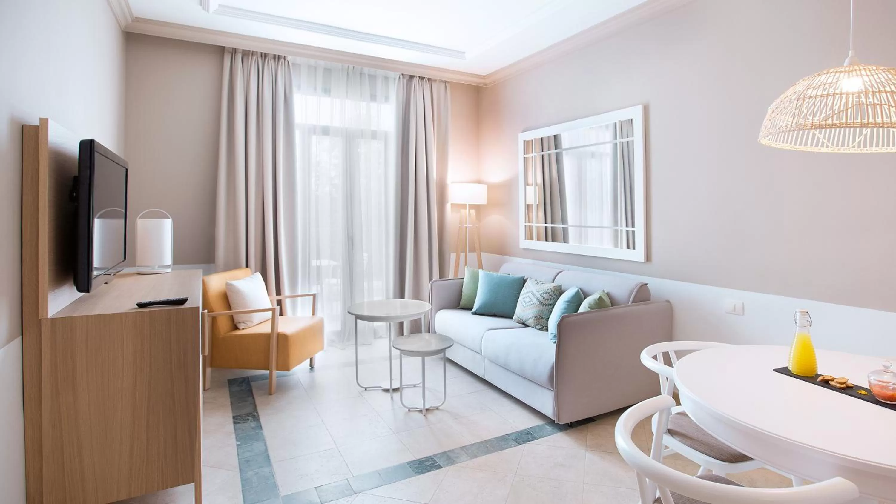 Living room in Melia Villaitana