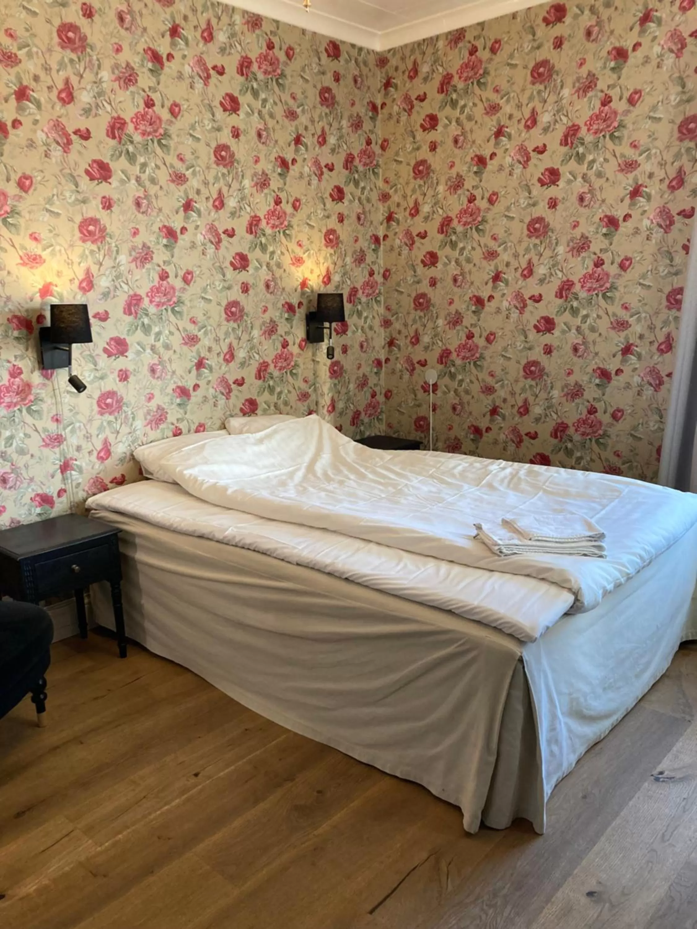 Bed in Hotell Stensborg