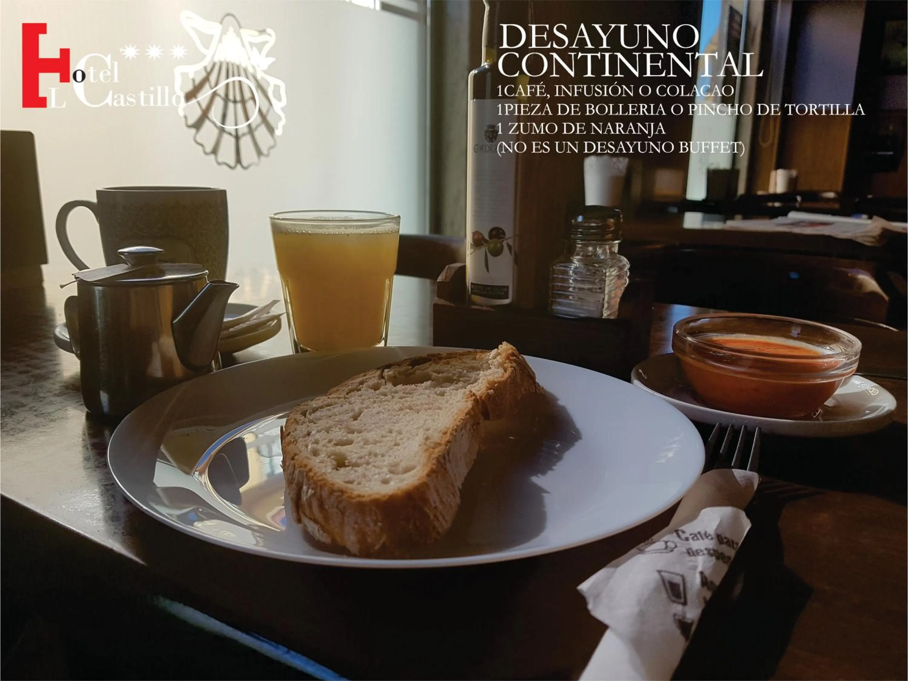 Lounge or bar in Hotel El Castillo