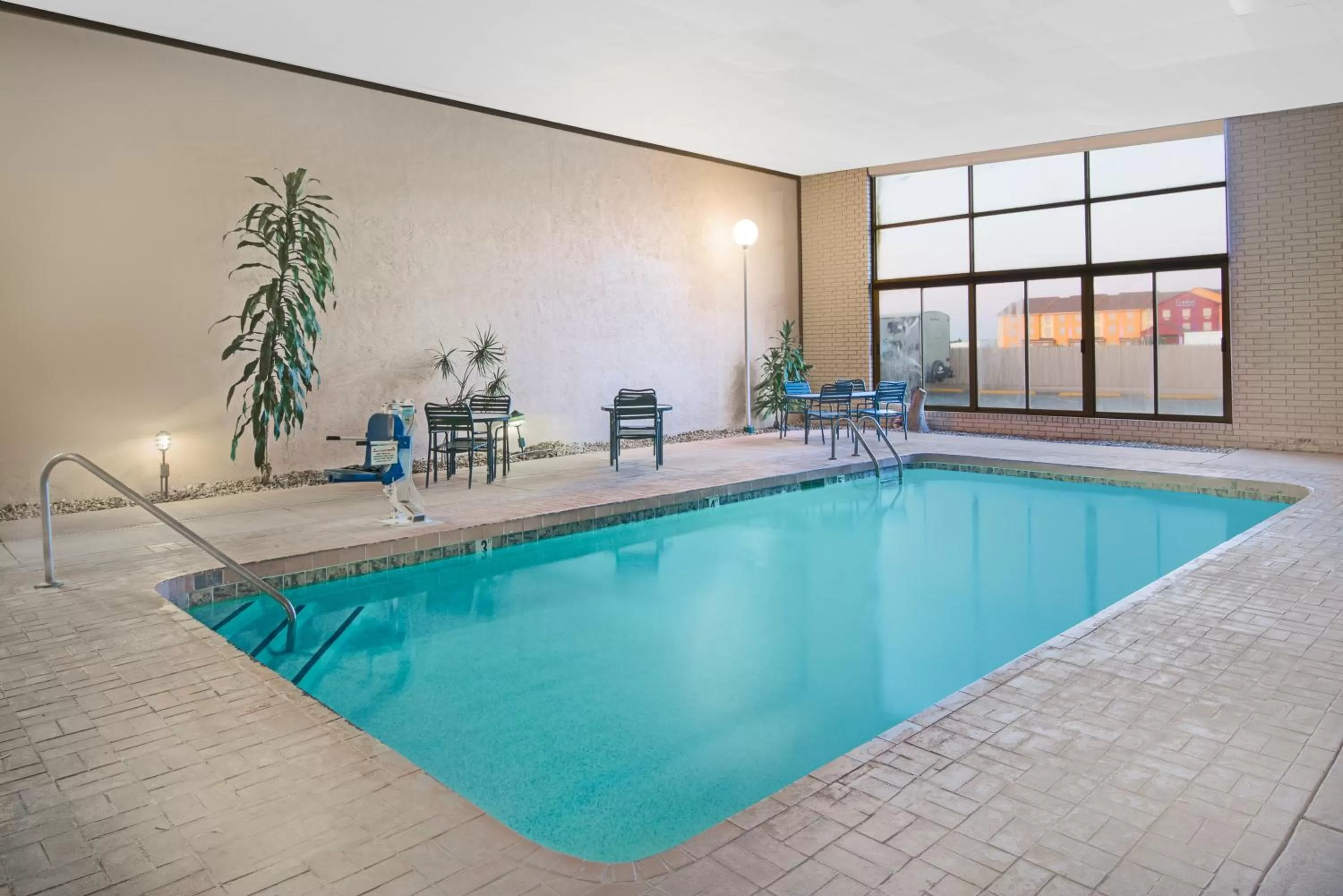 Swimming pool in Days Inn & Suites by Wyndham Clovis