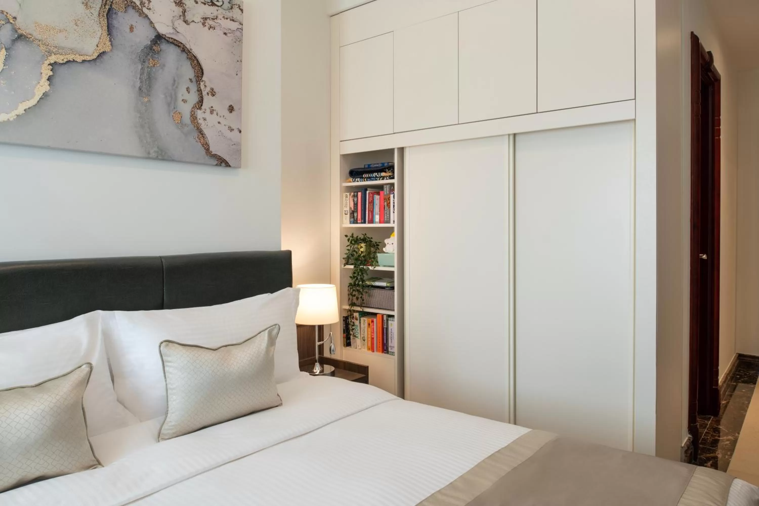 storage, Bed in Somerset Al Mansoura Doha