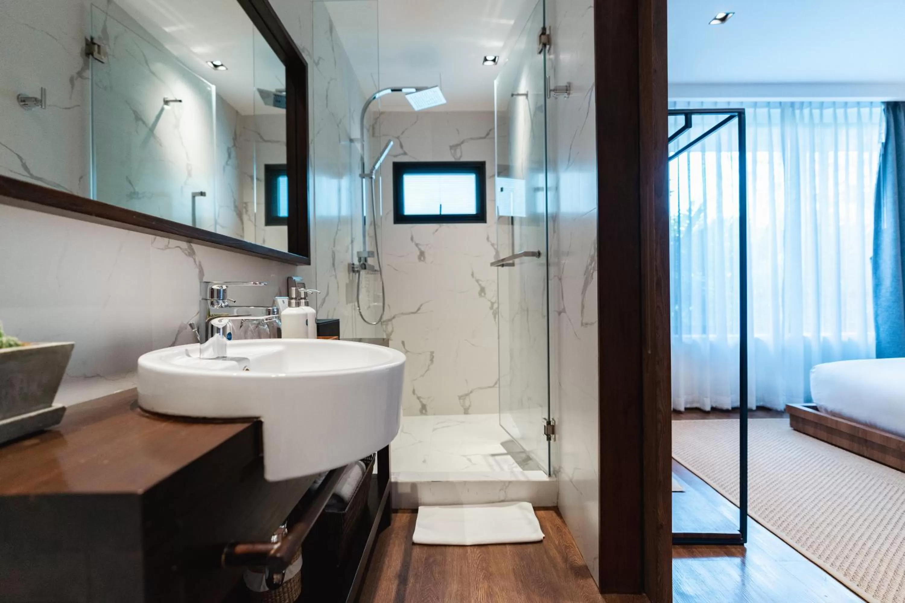 Shower, Bed in QUU HOTEL Chiang Mai