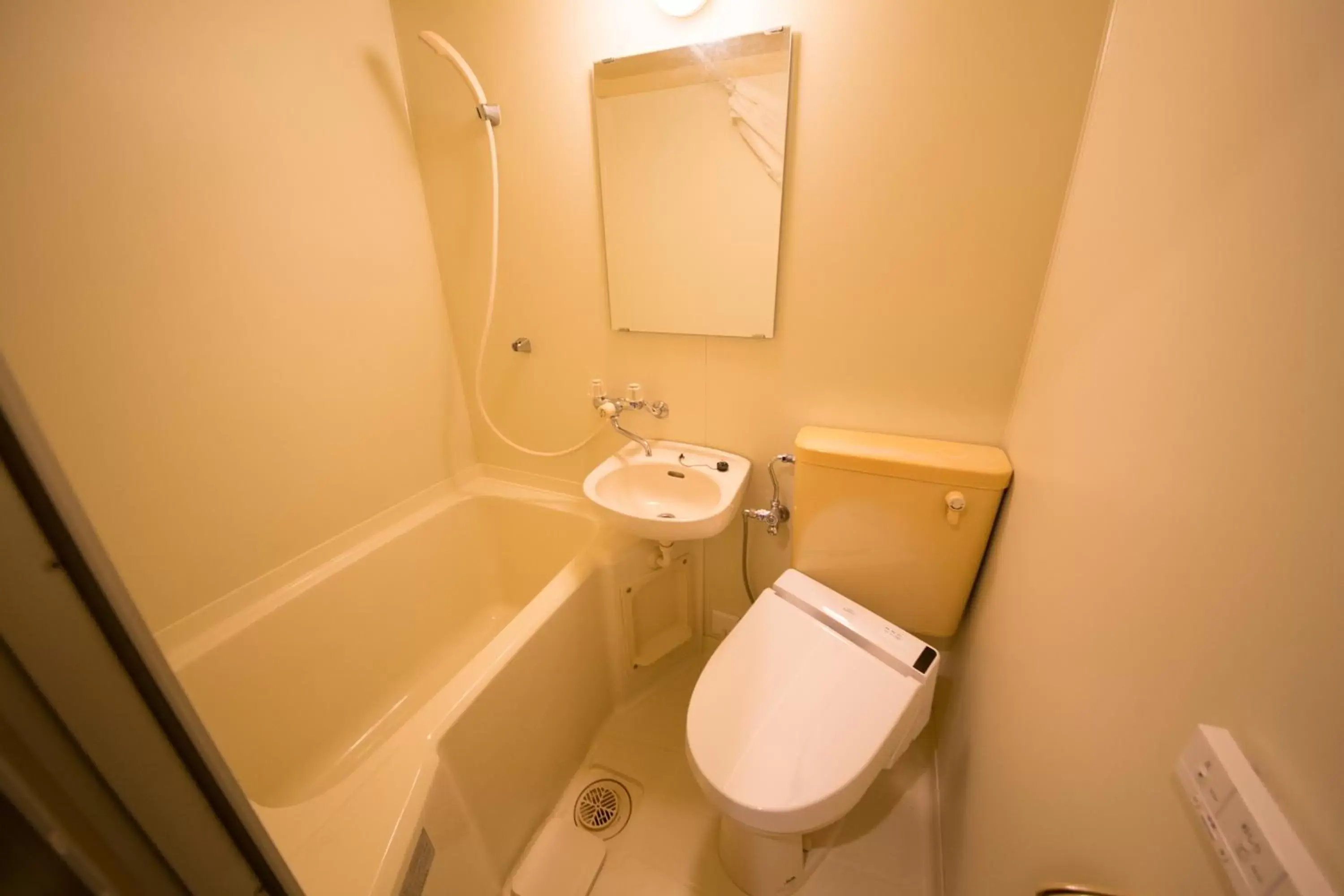 Standard Twin Room - Non-Smoking in City Kaigetsu Standard Twin Room - Non-Smoking in City Kaigetsu