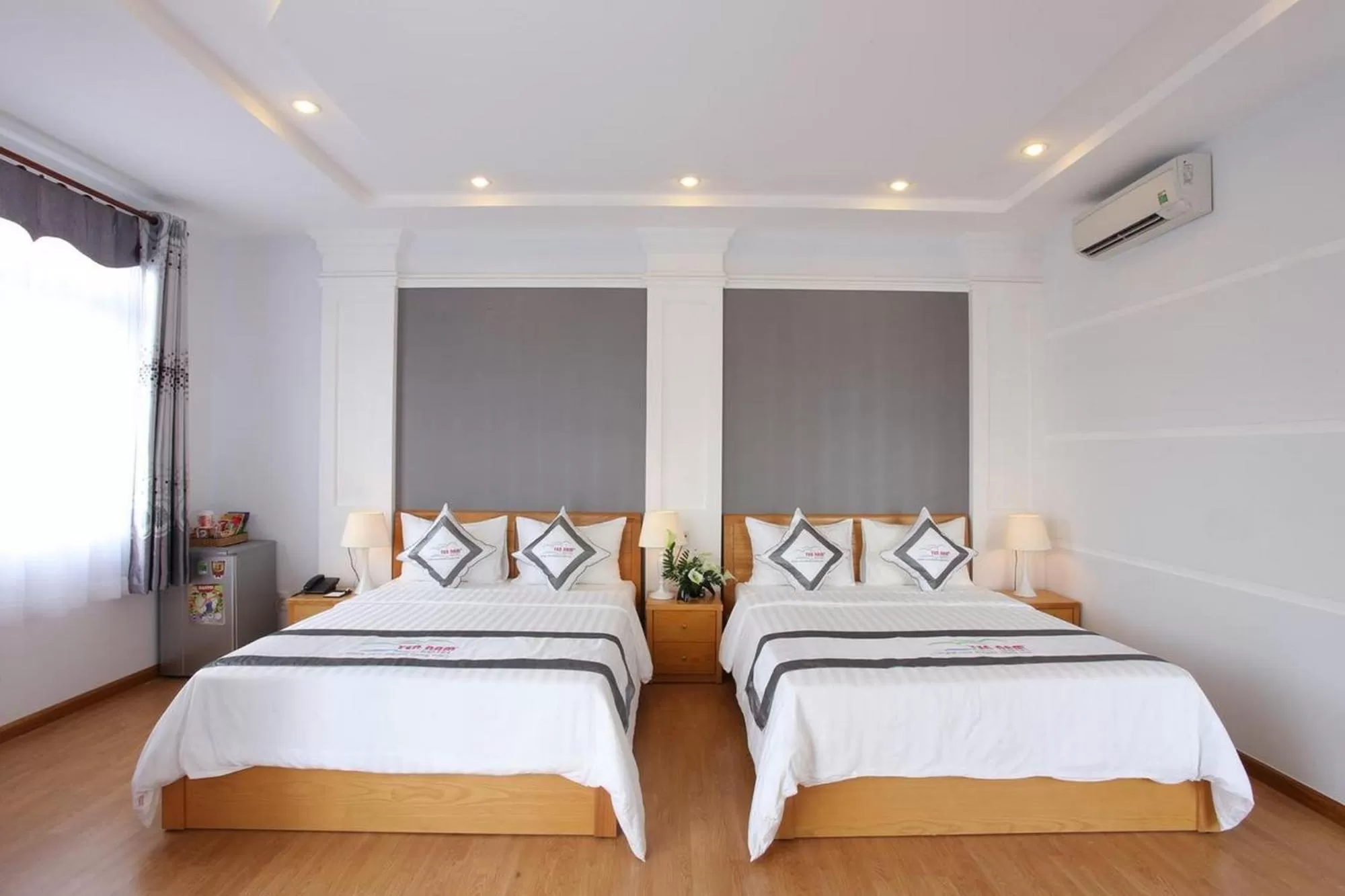 Bed in Yen Nam Hotel Nguyen Trong Tuyen