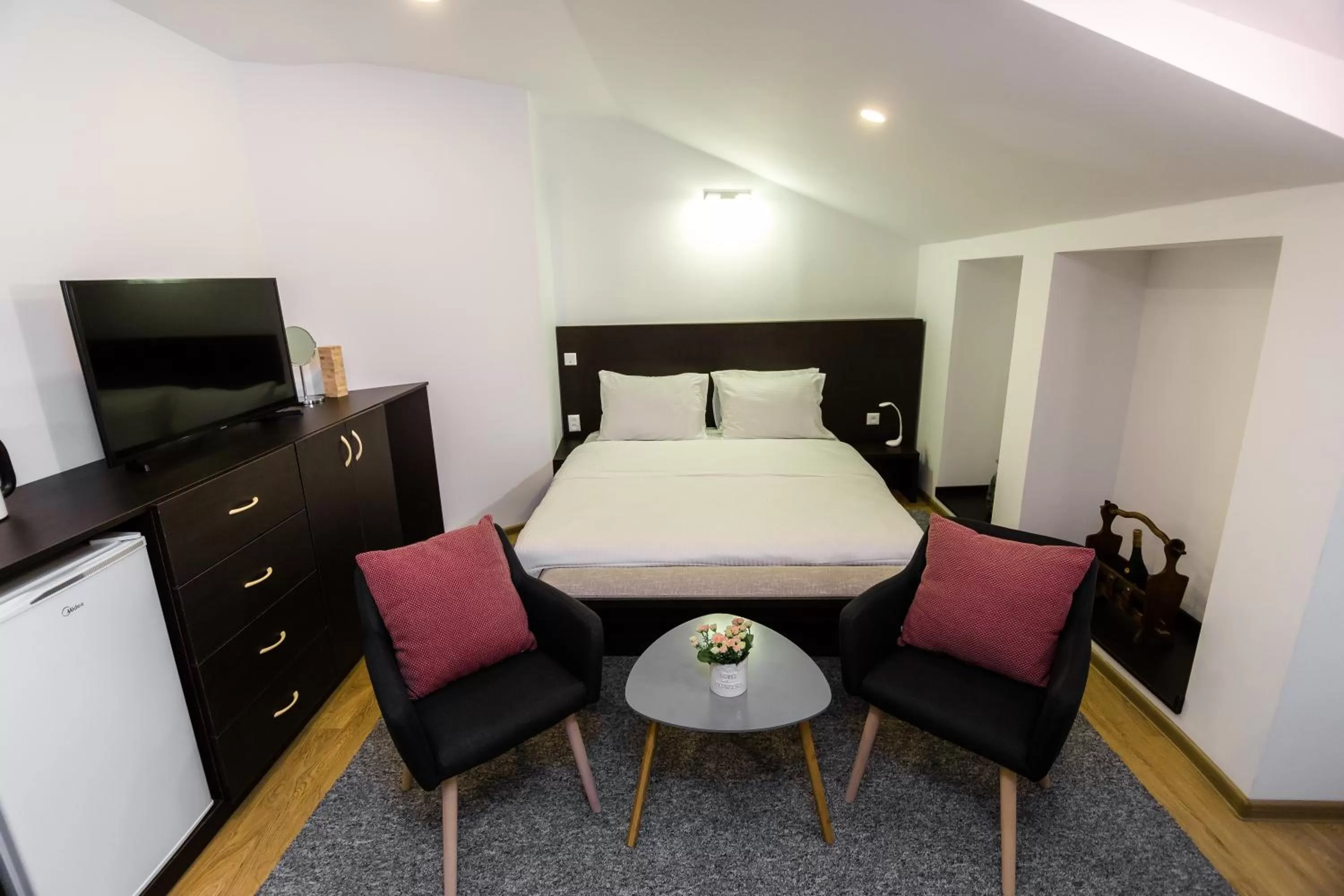 Photo of the whole room, Bed in VovaDoma