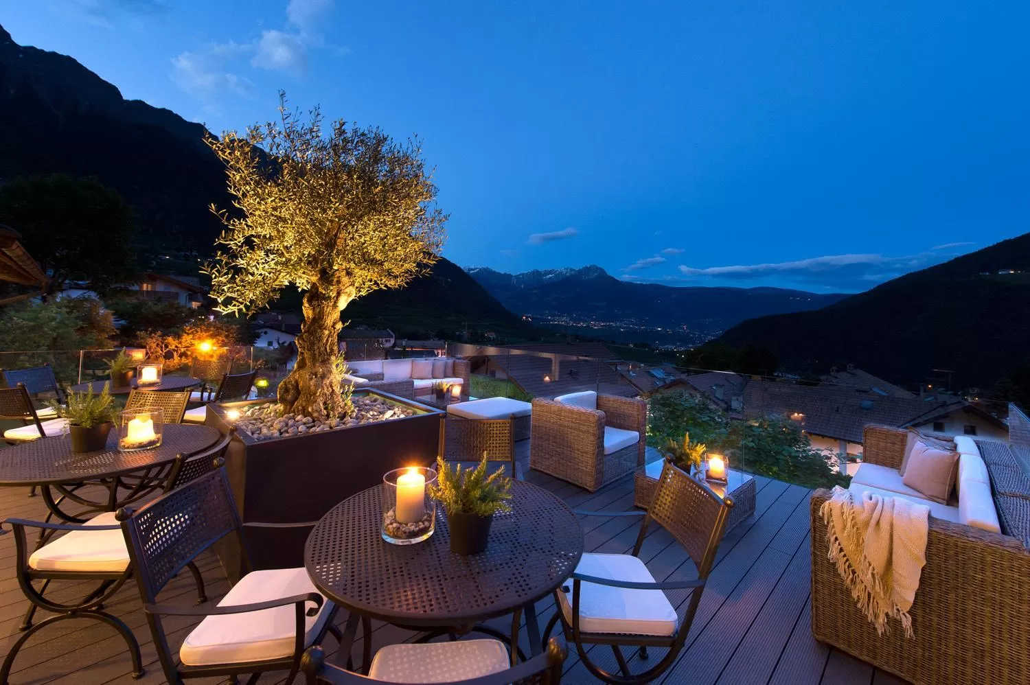 Night, Restaurant/Places to Eat in Mair Am Ort Living Hotel B&B