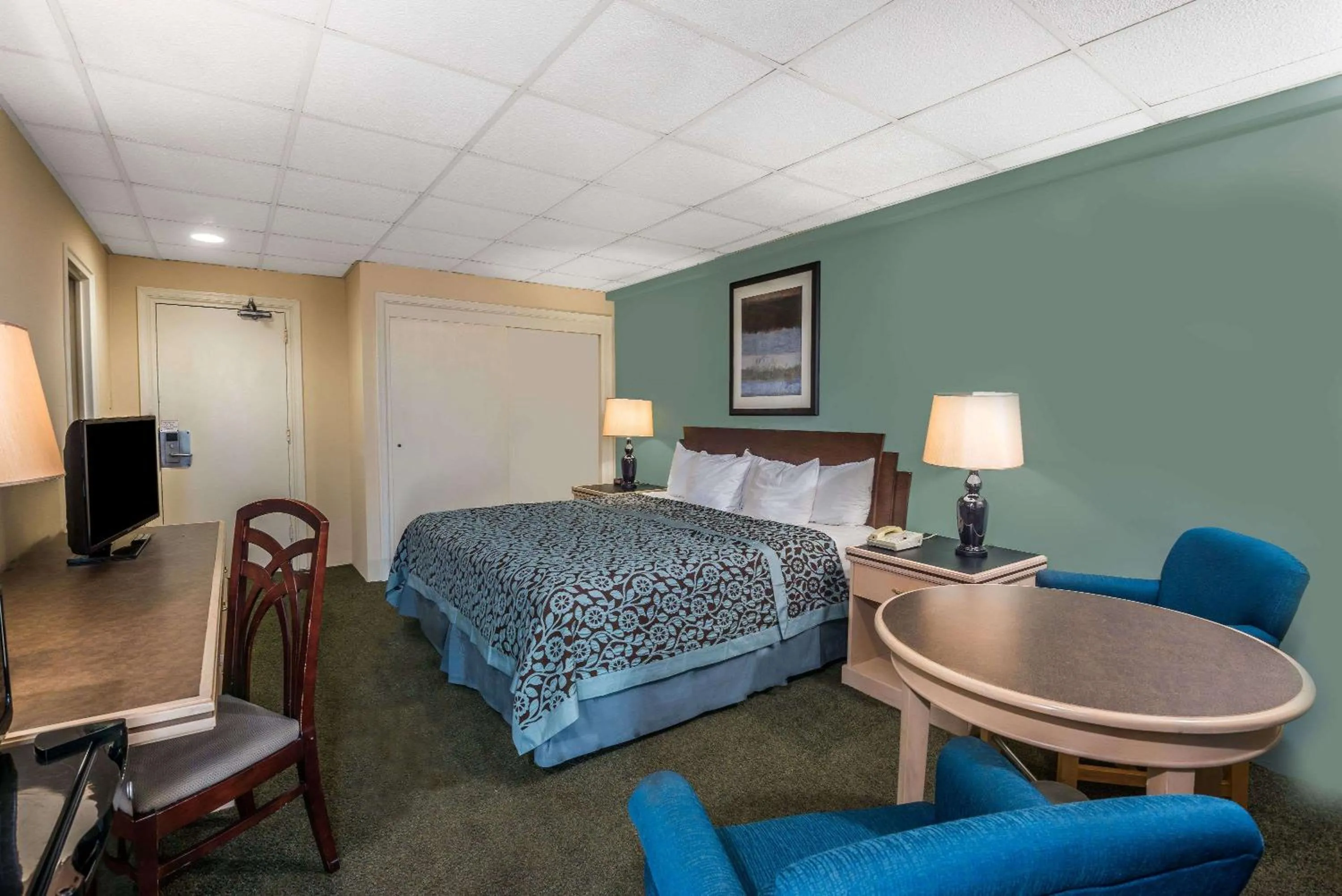 Photo of the whole room in Days Inn by Wyndham Atlantic City Oceanfront-Boardwalk