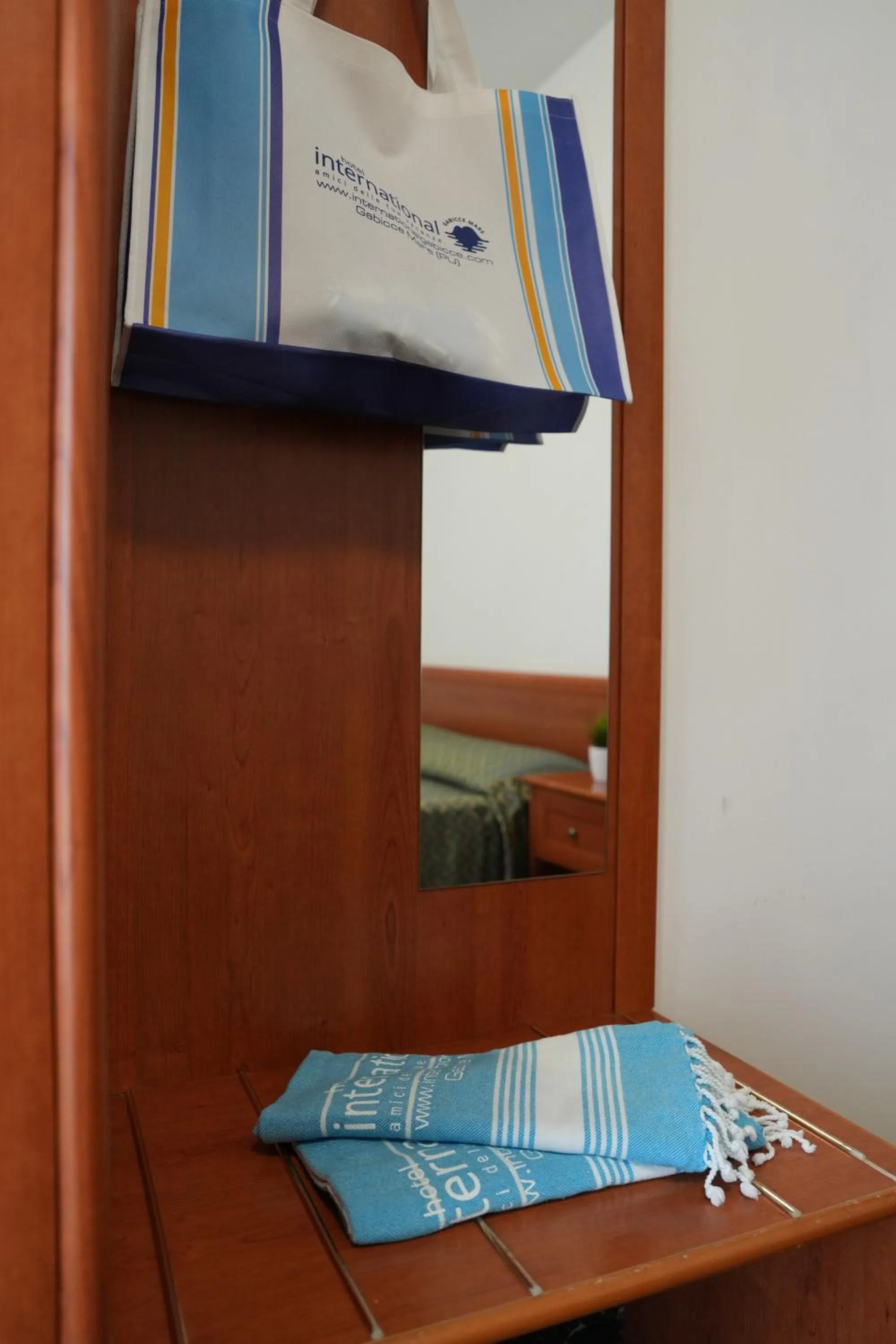 wardrobe, Bed in Hotel International