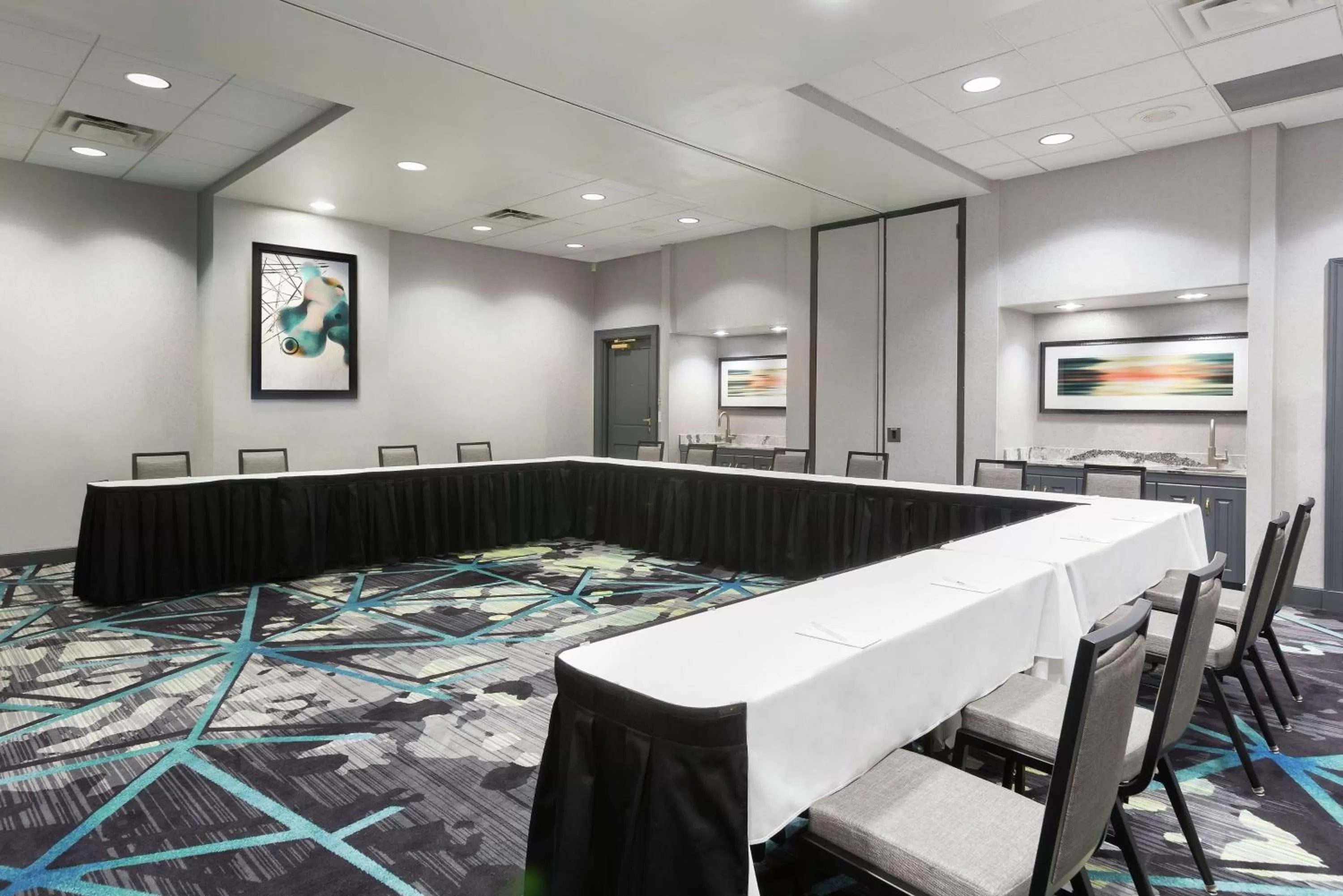 Meeting/conference room in Embassy Suites by Hilton Orlando Airport