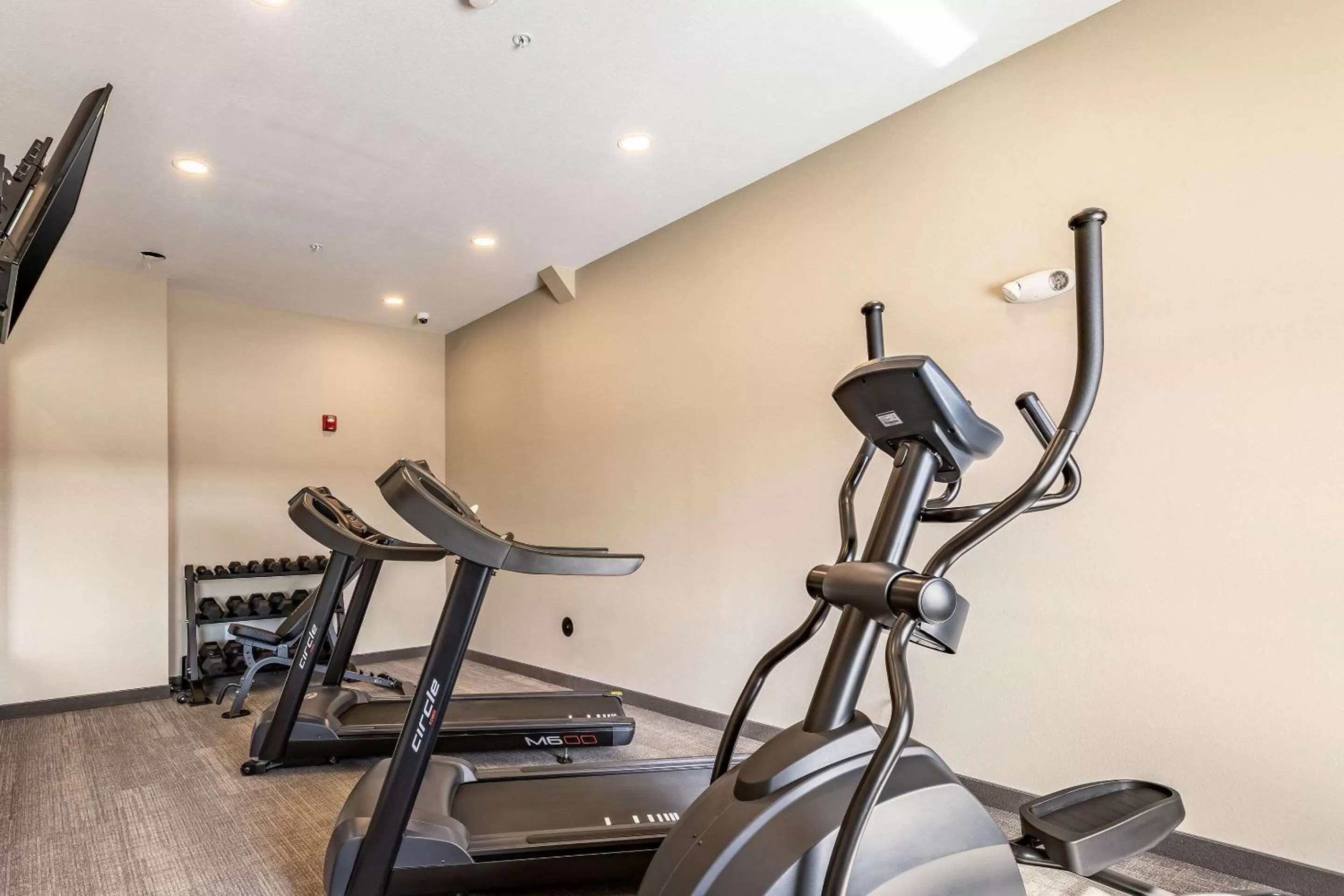 Fitness centre/facilities in Sleep Inn & Suites Mt Hope near Auction & Event Center