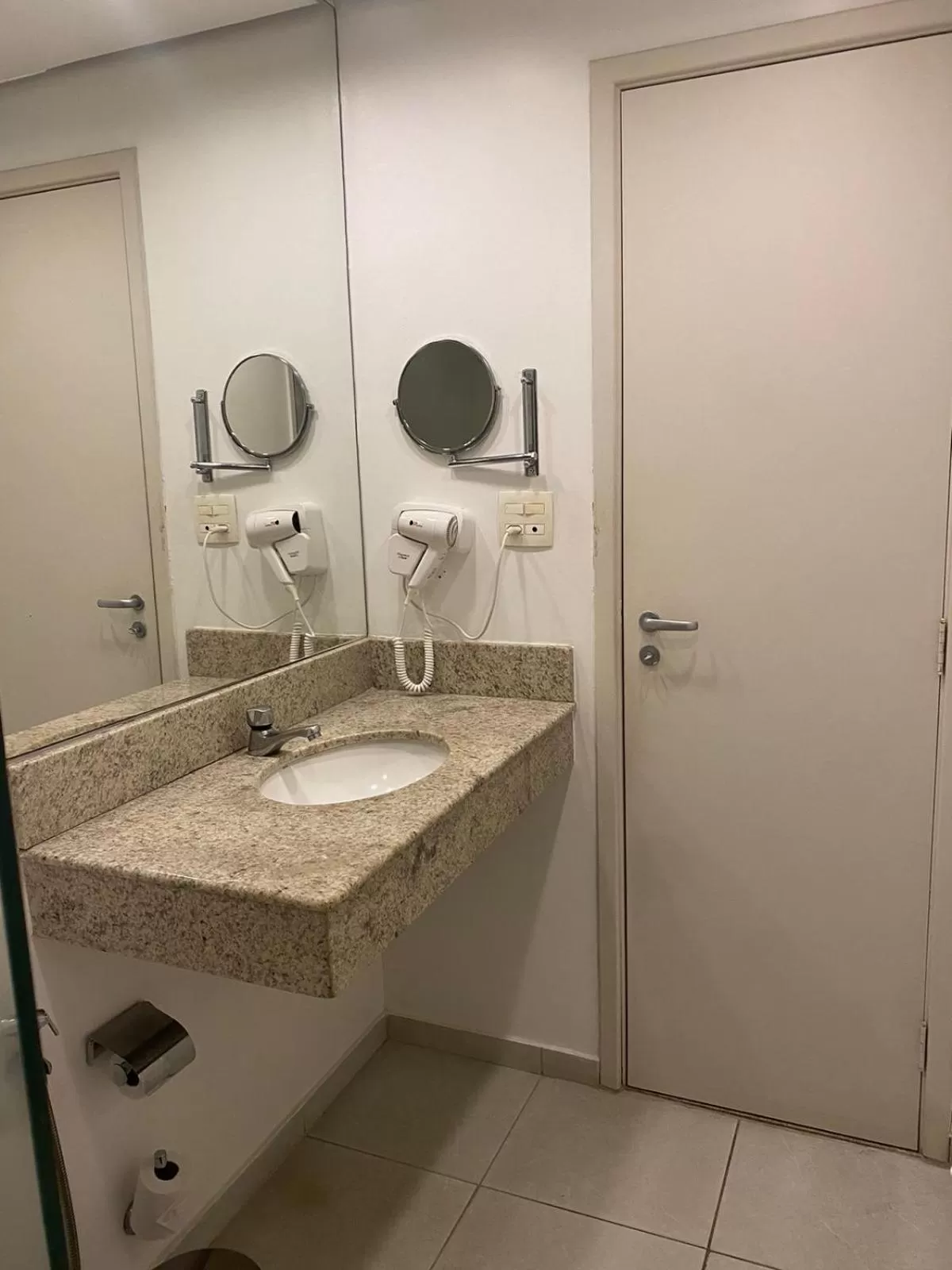 Shower in Millenium Hotel Flat