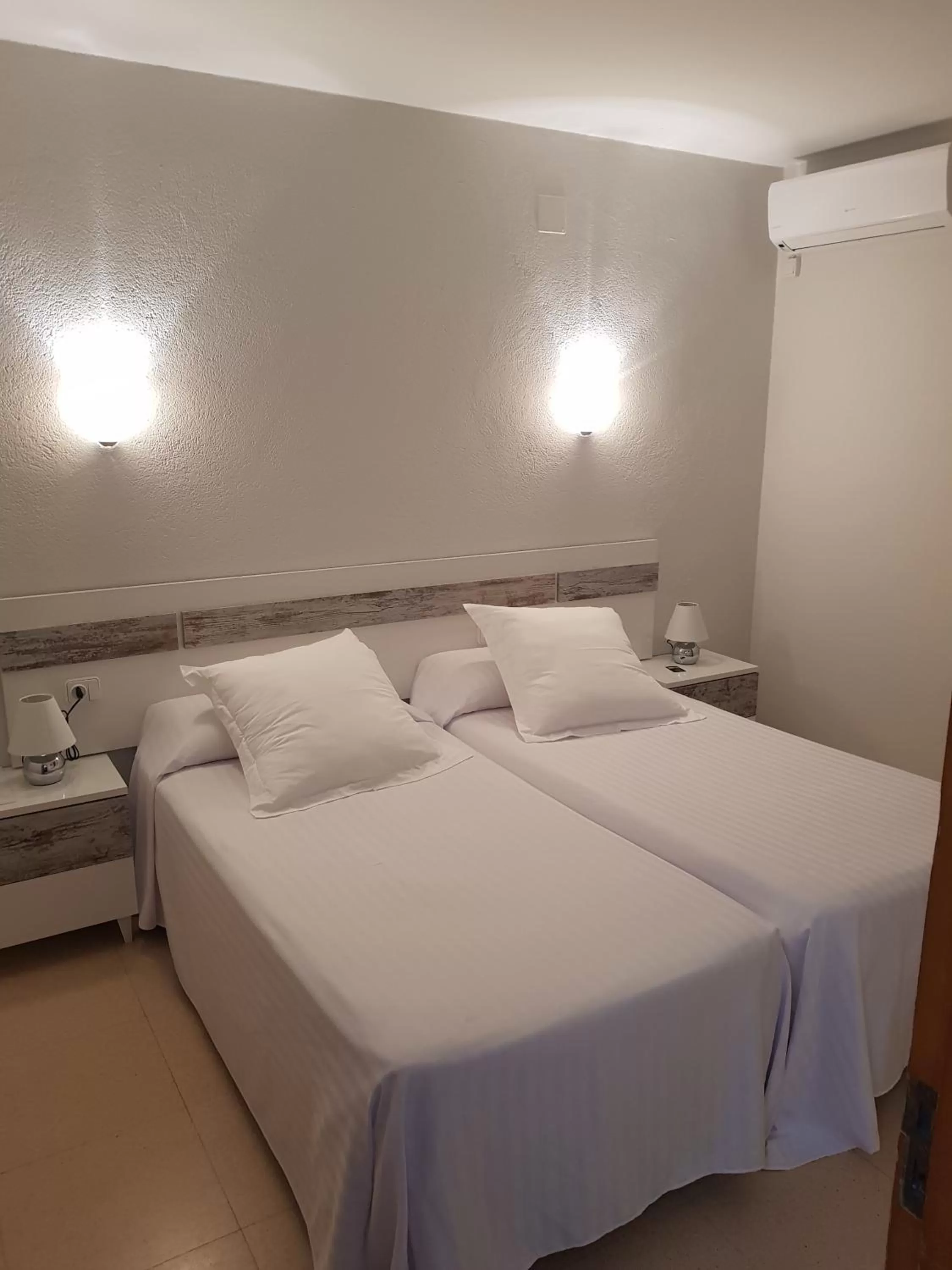 Bed in Hostal Ondina