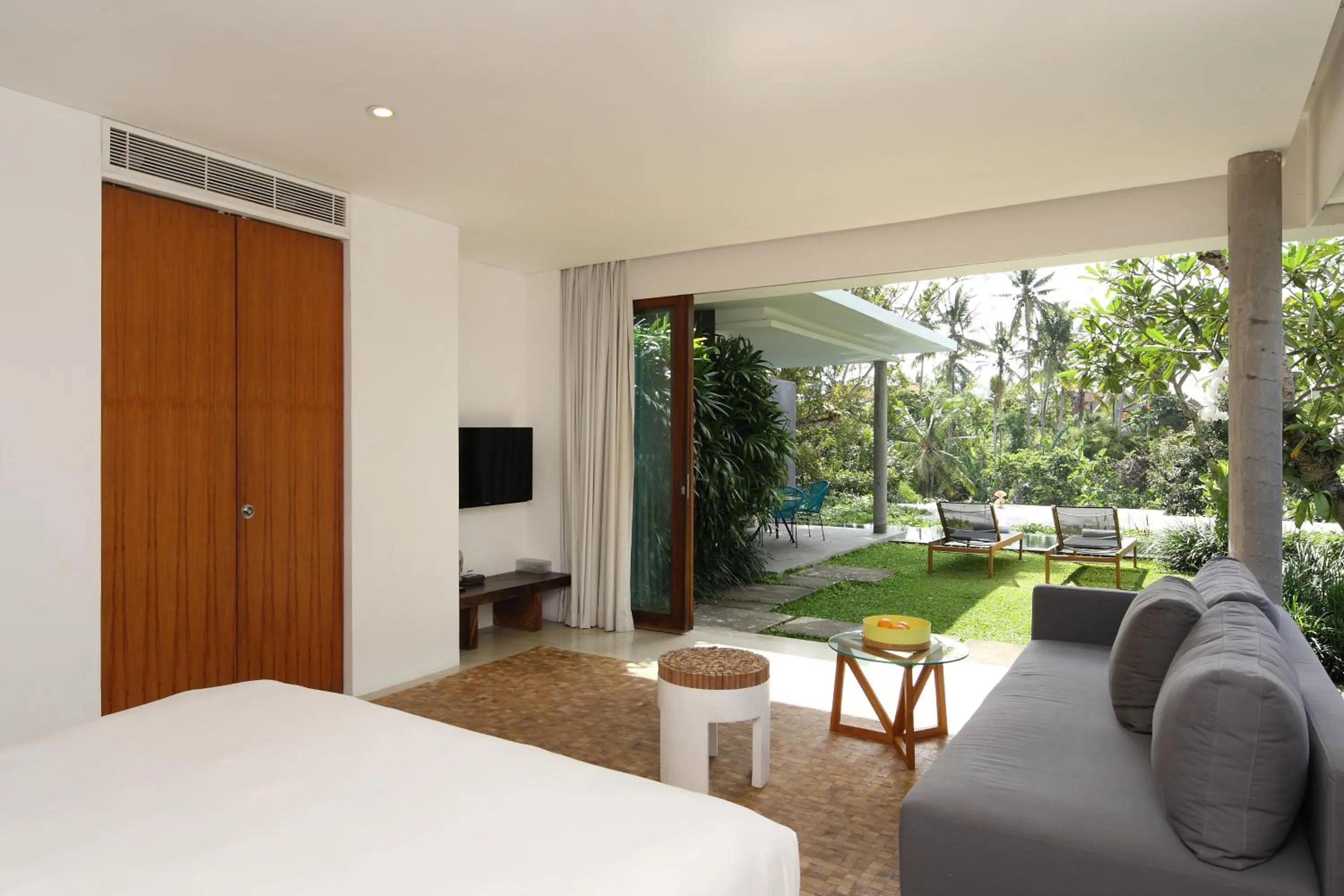 View (from property/room), Bed in Aria Villas Ubud