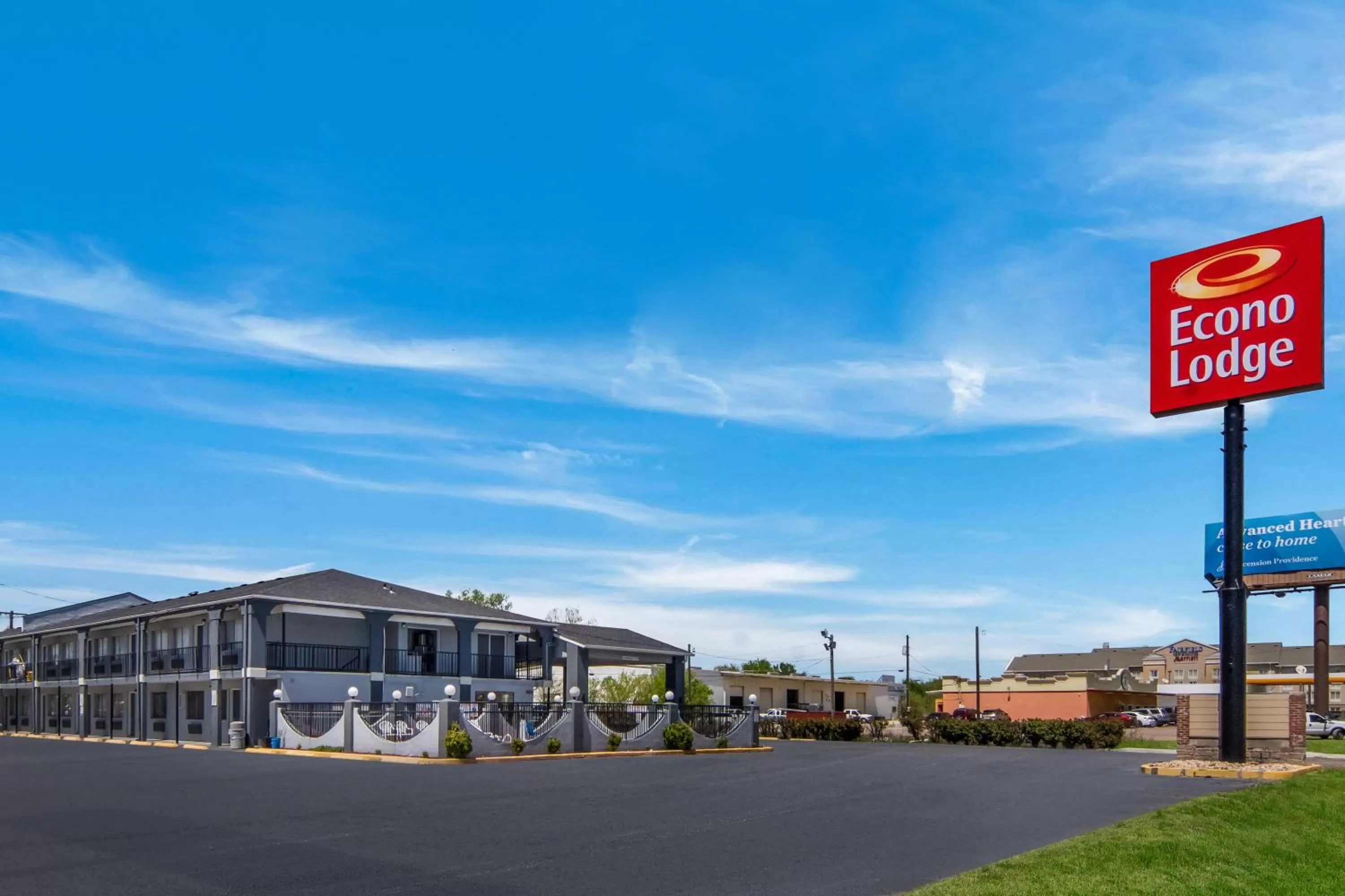 Property building in Econo Lodge Waco North I-35
