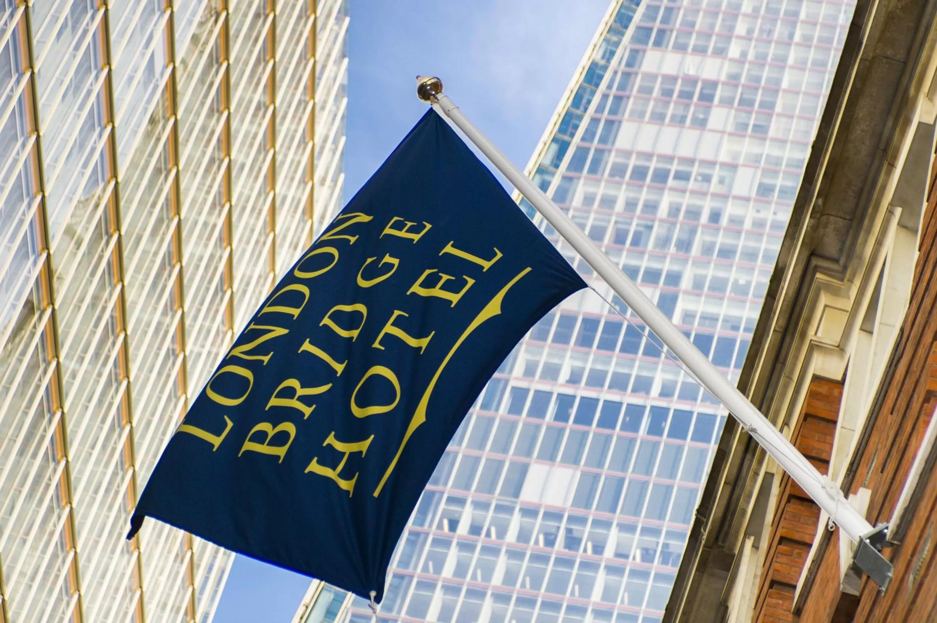 Property logo or sign in London Bridge Hotel