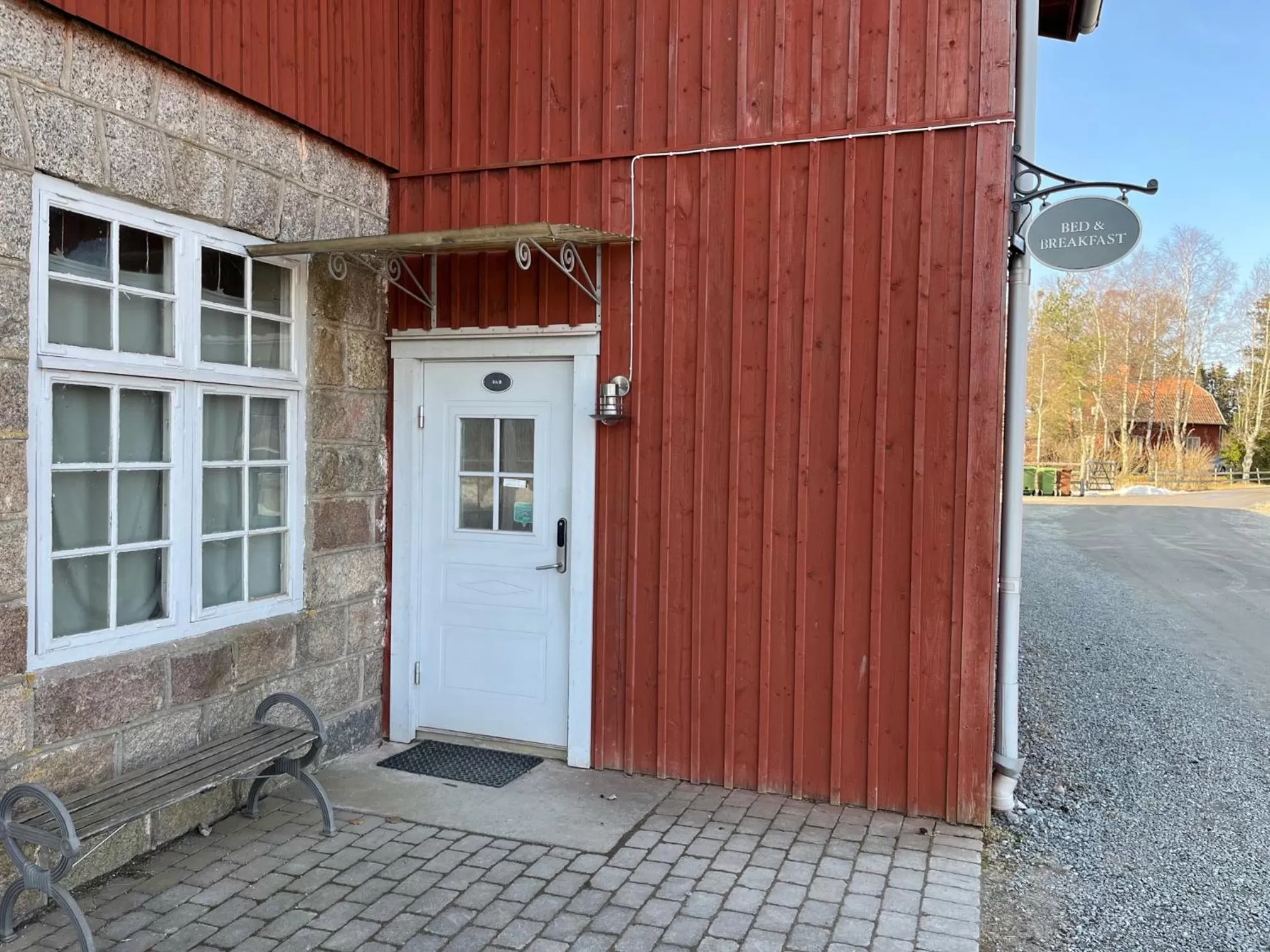 Property Building in Rekasta Bed & Breakfast