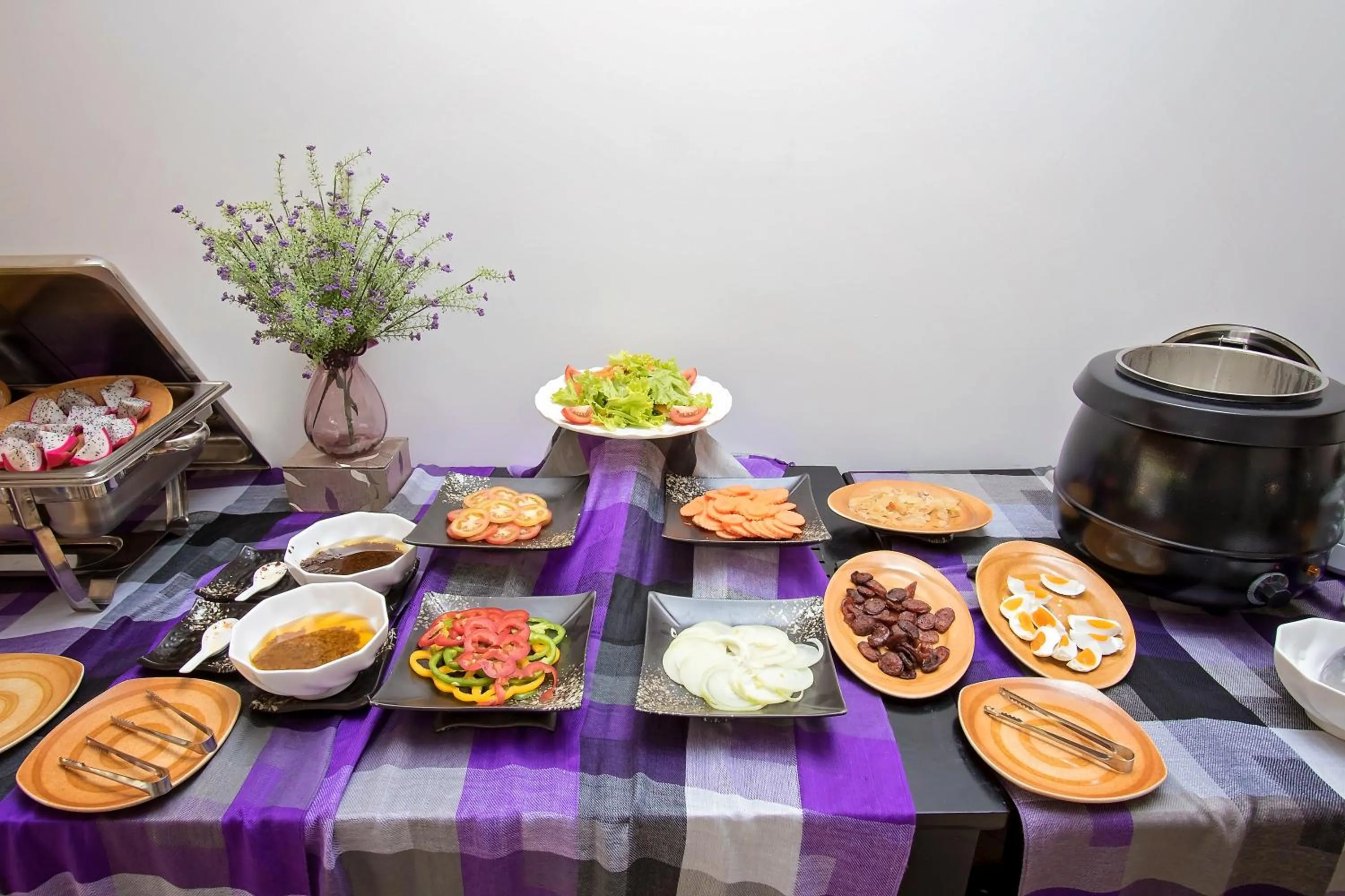 Restaurant/places to eat in Good Time Resort