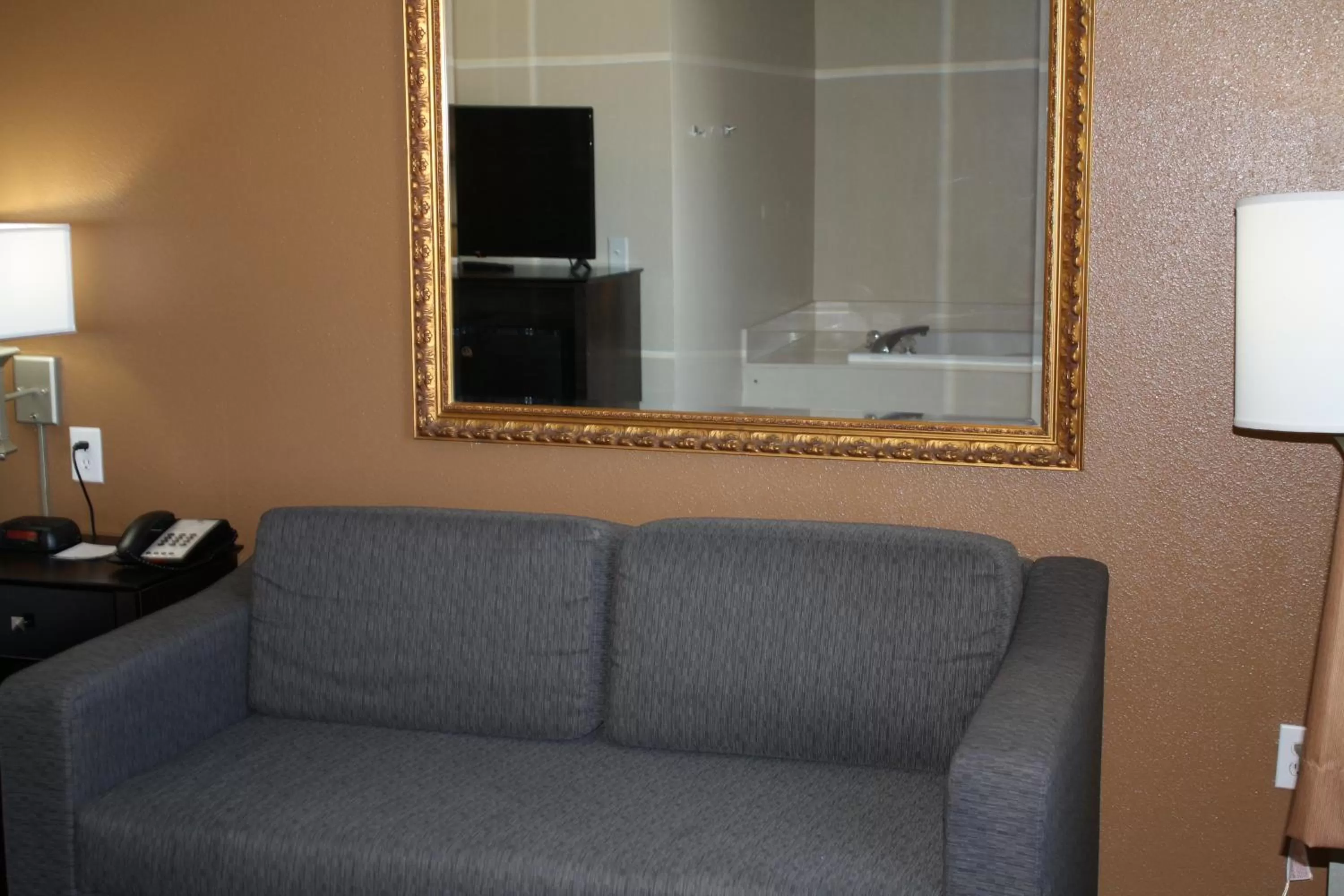 Bedroom in Quality Inn & Suites Wichita Falls I-44