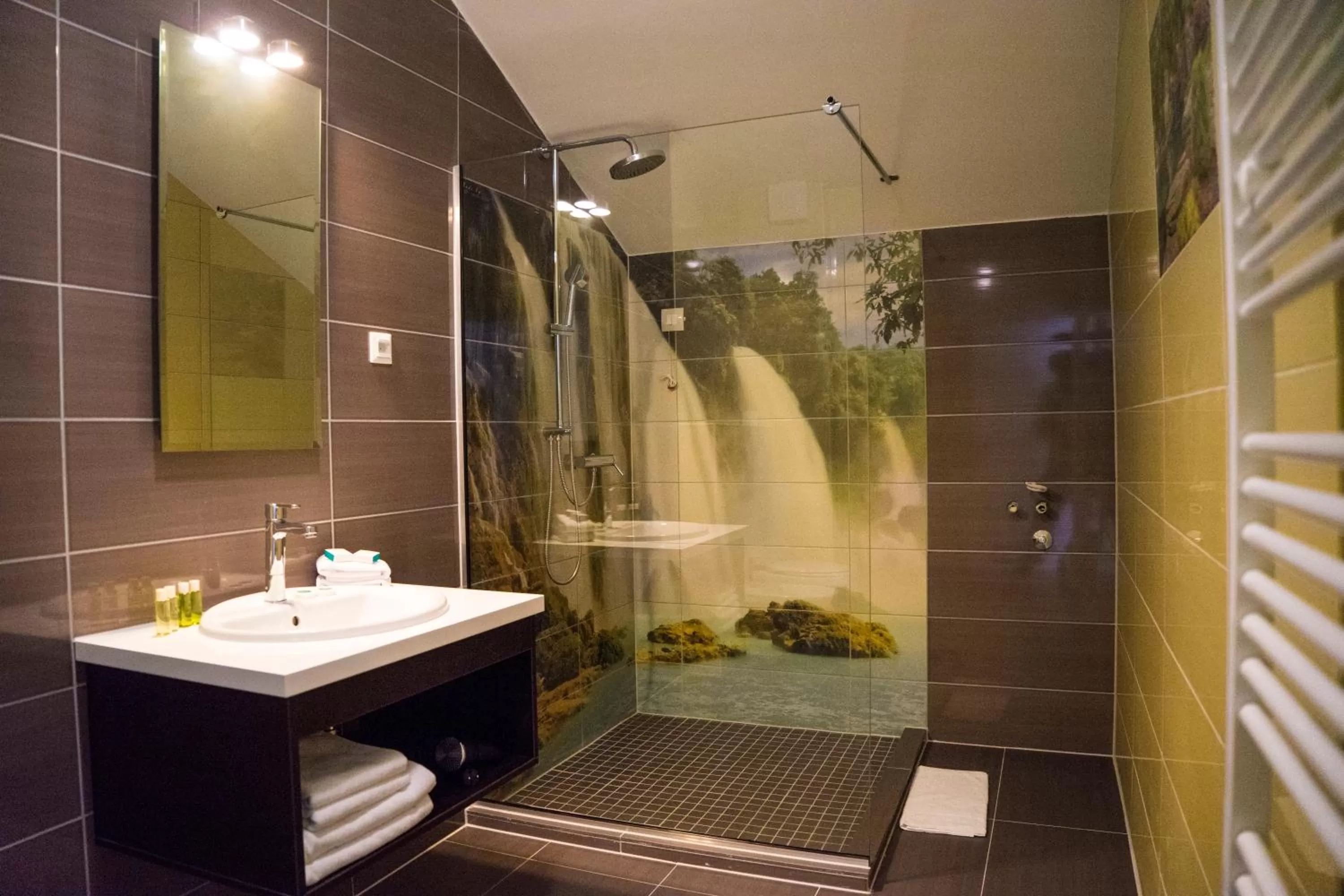 Bathroom in Hotel Kapetanovina