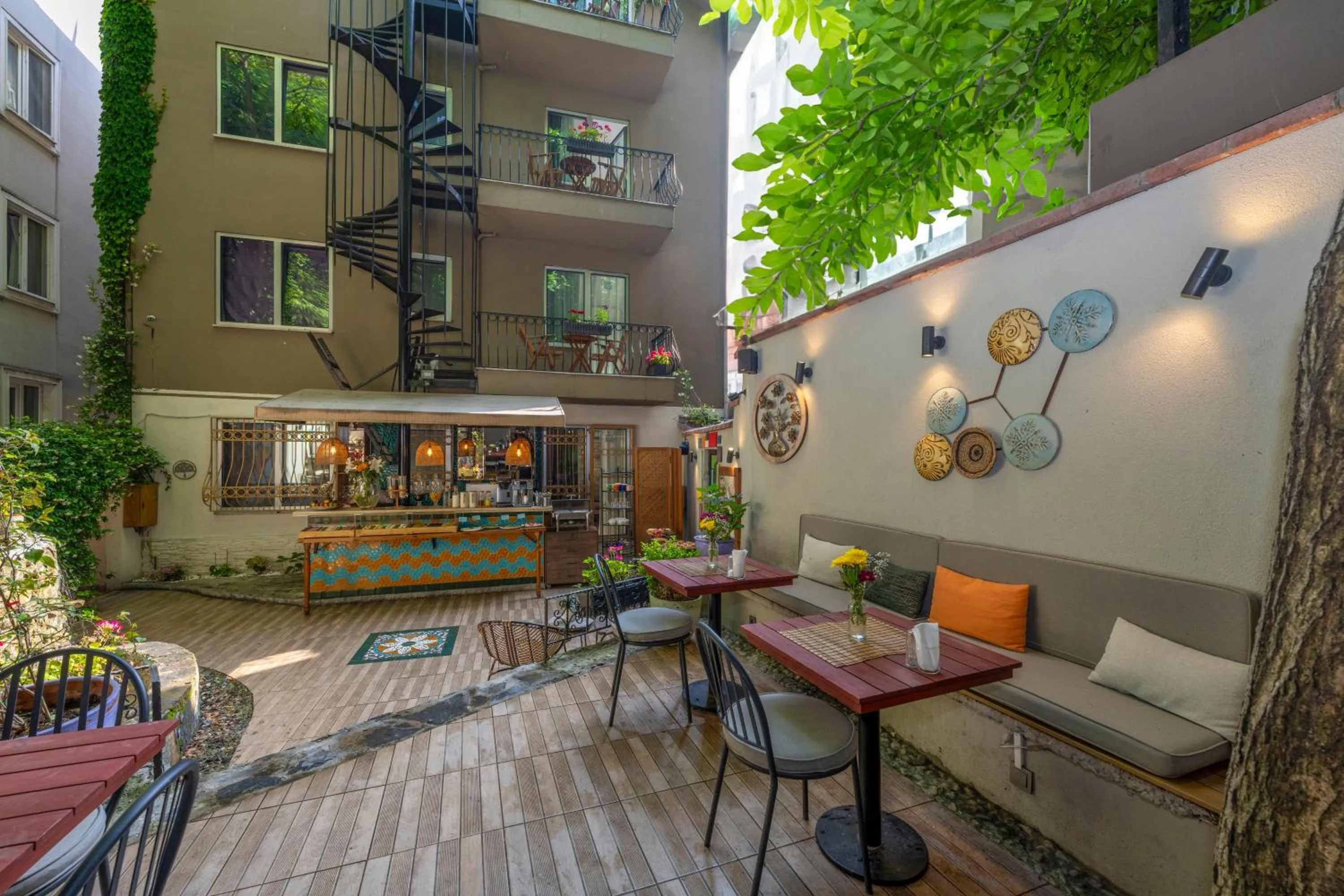 Garden in The Marions Suite istanbul Special Category Taksim