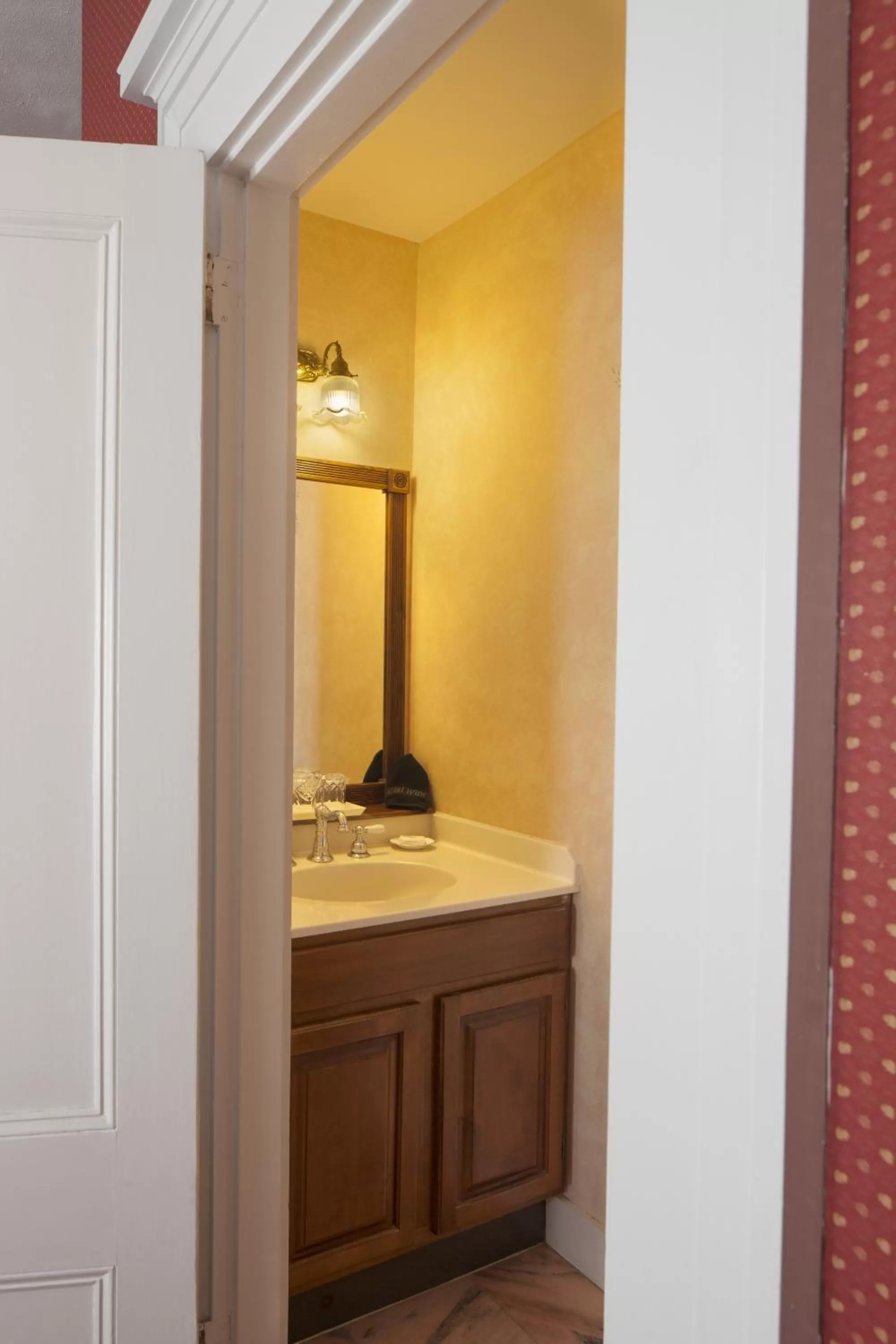 Isaiah Jones Homestead Bed and Breakfast