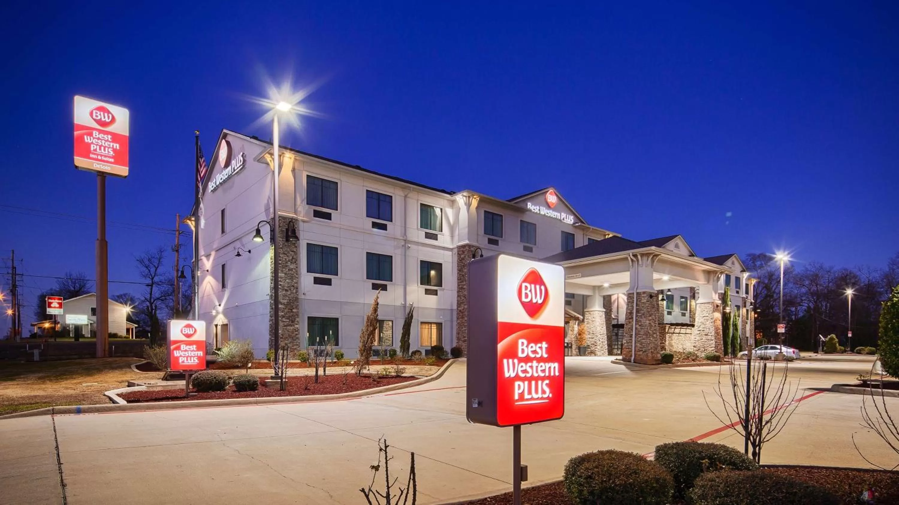 Property Building in Best Western Plus DeSoto Inn & Suites