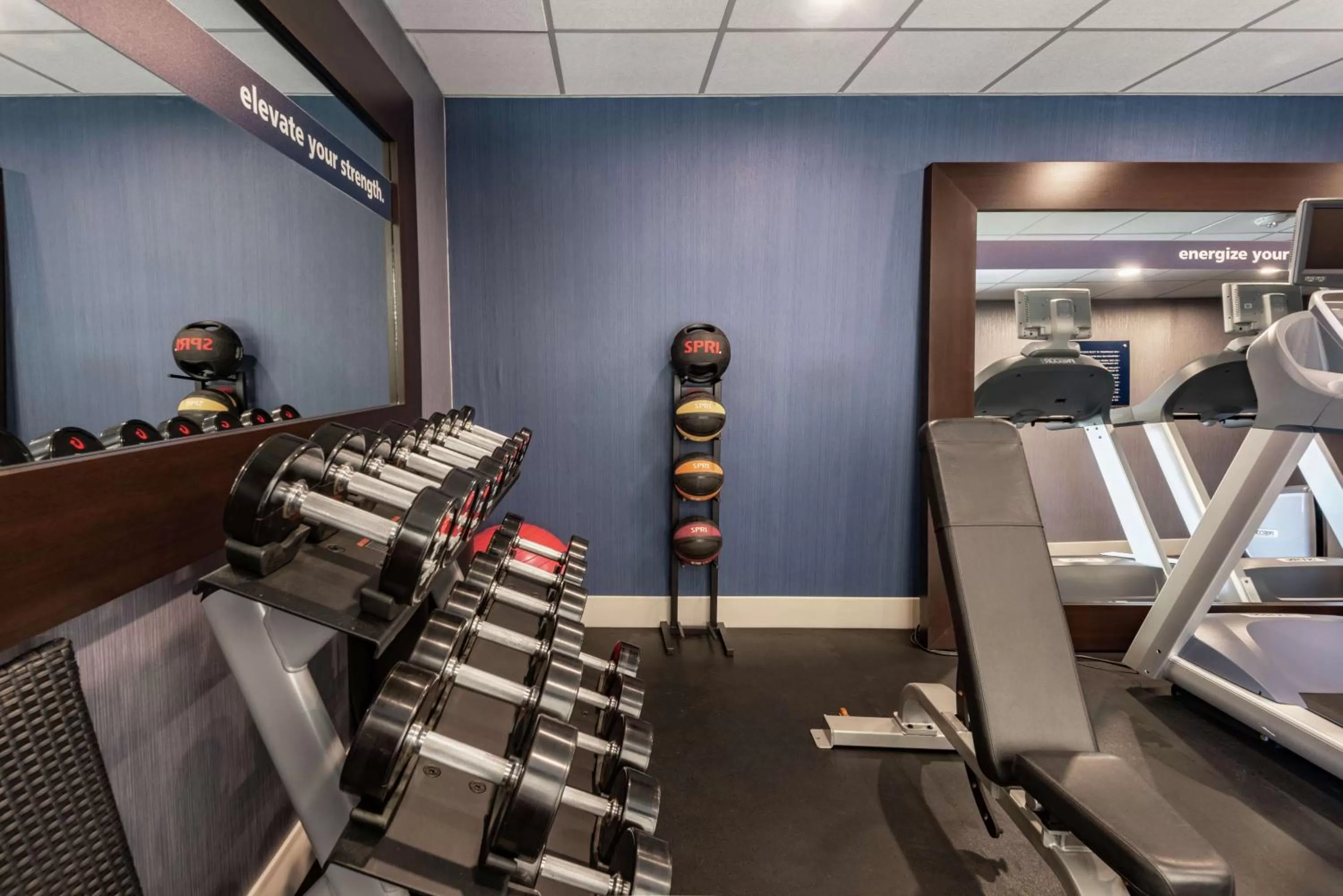 Fitness centre/facilities in Hampton Inn Waco North