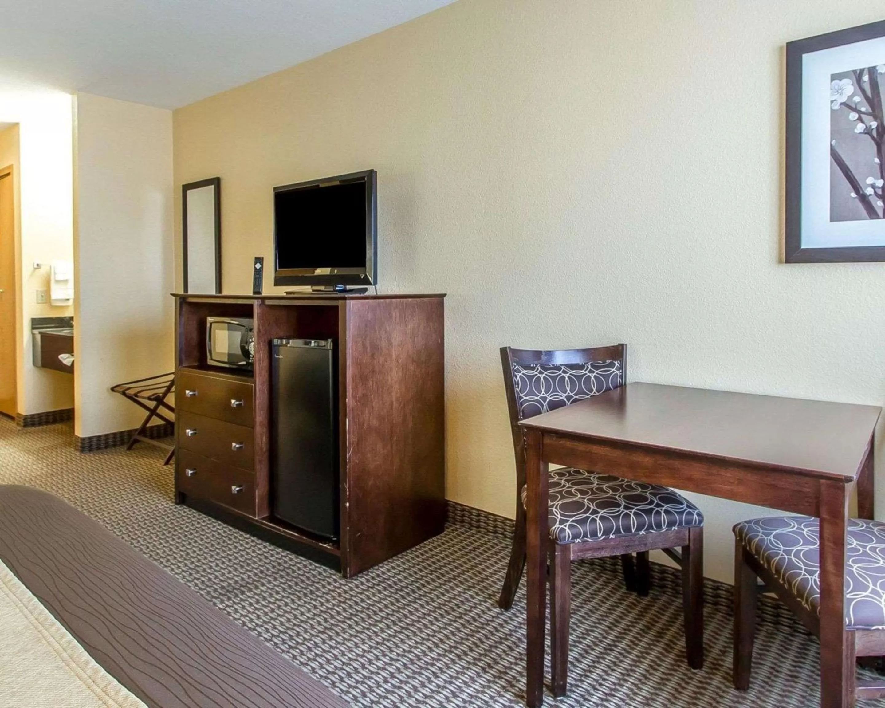 Bedroom in Quality Inn & Suites Mount Pleasant