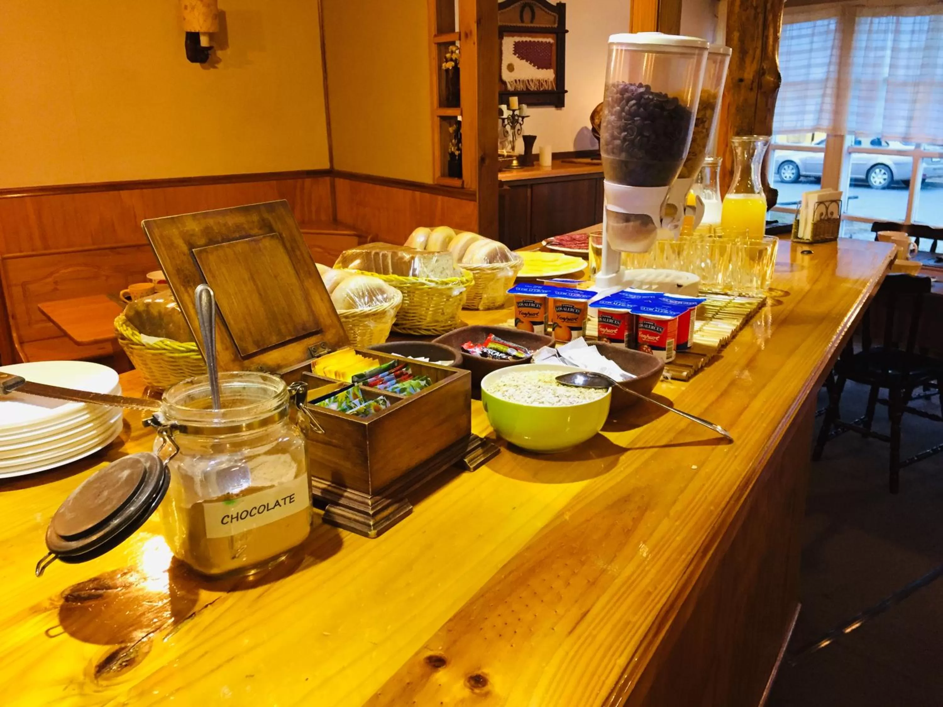 Buffet breakfast in Big Bang Patagonia - Traveler Assistance