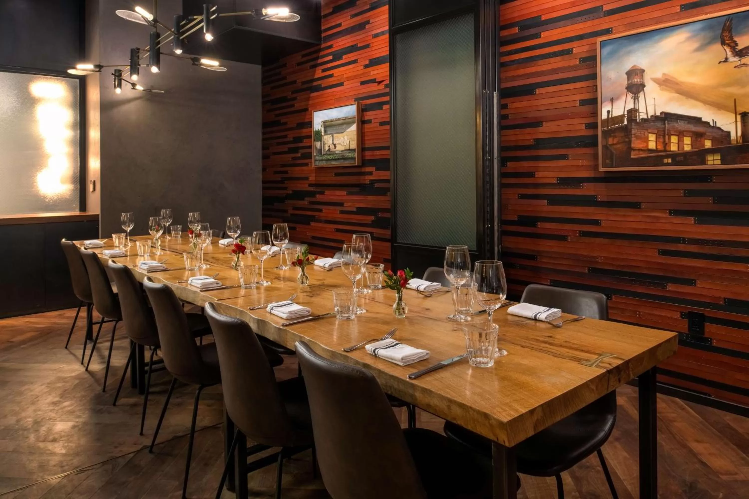 Restaurant/places to eat in The Duniway Portland, A Hilton Hotel