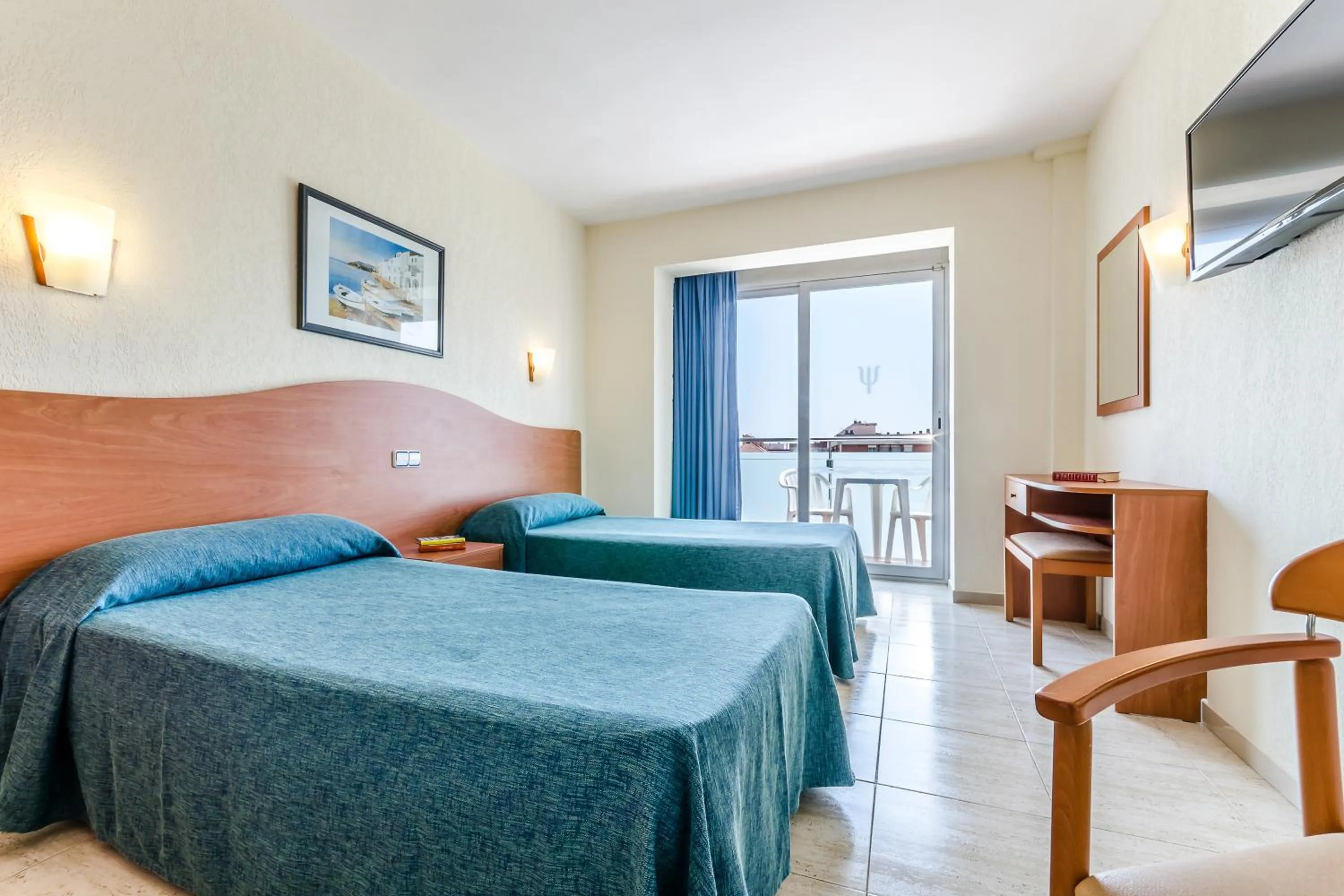 Standard Double or Twin Room in Hotel Mar Blau