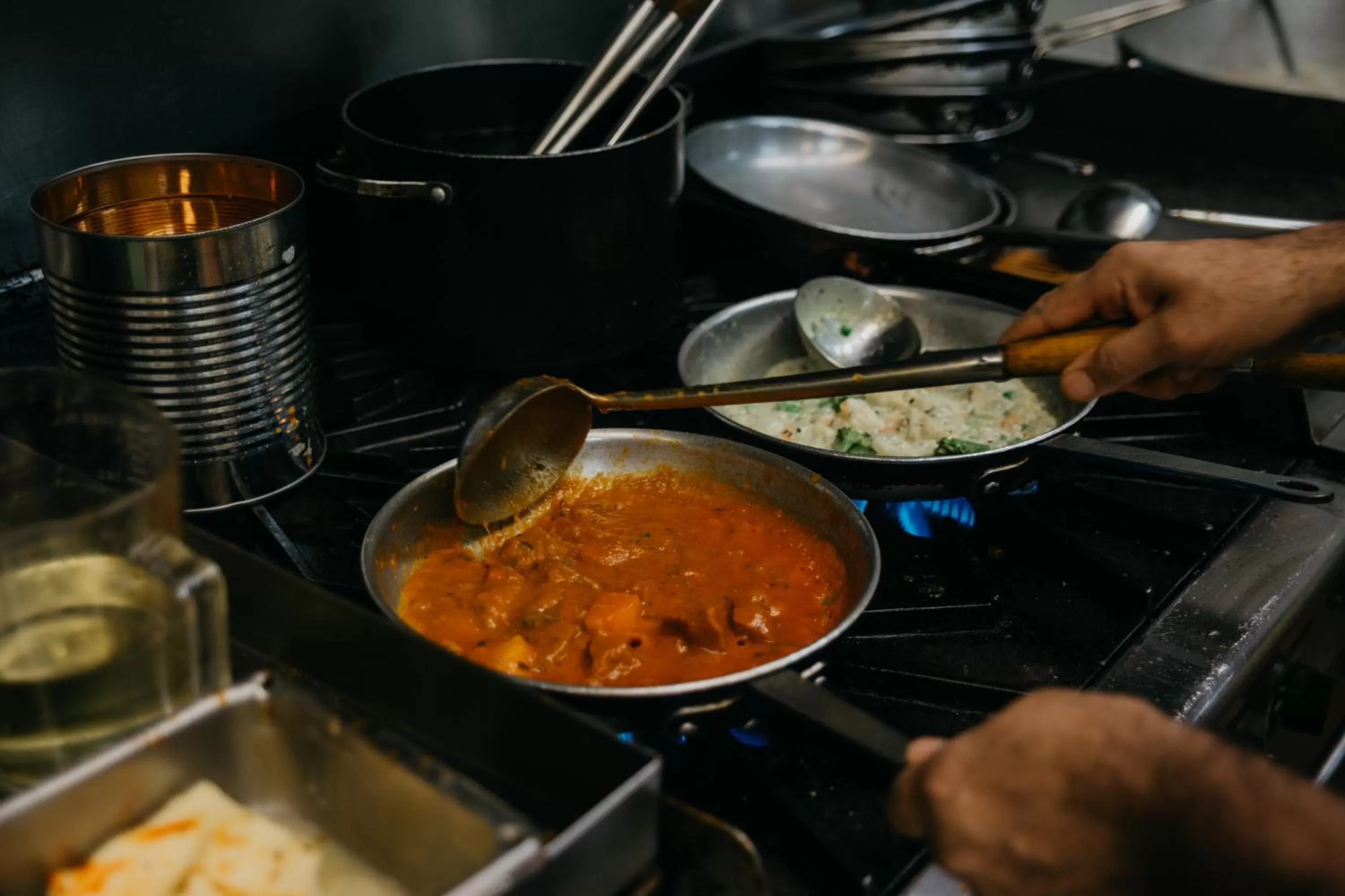 Restaurant/places to eat in Golden Village Lodge