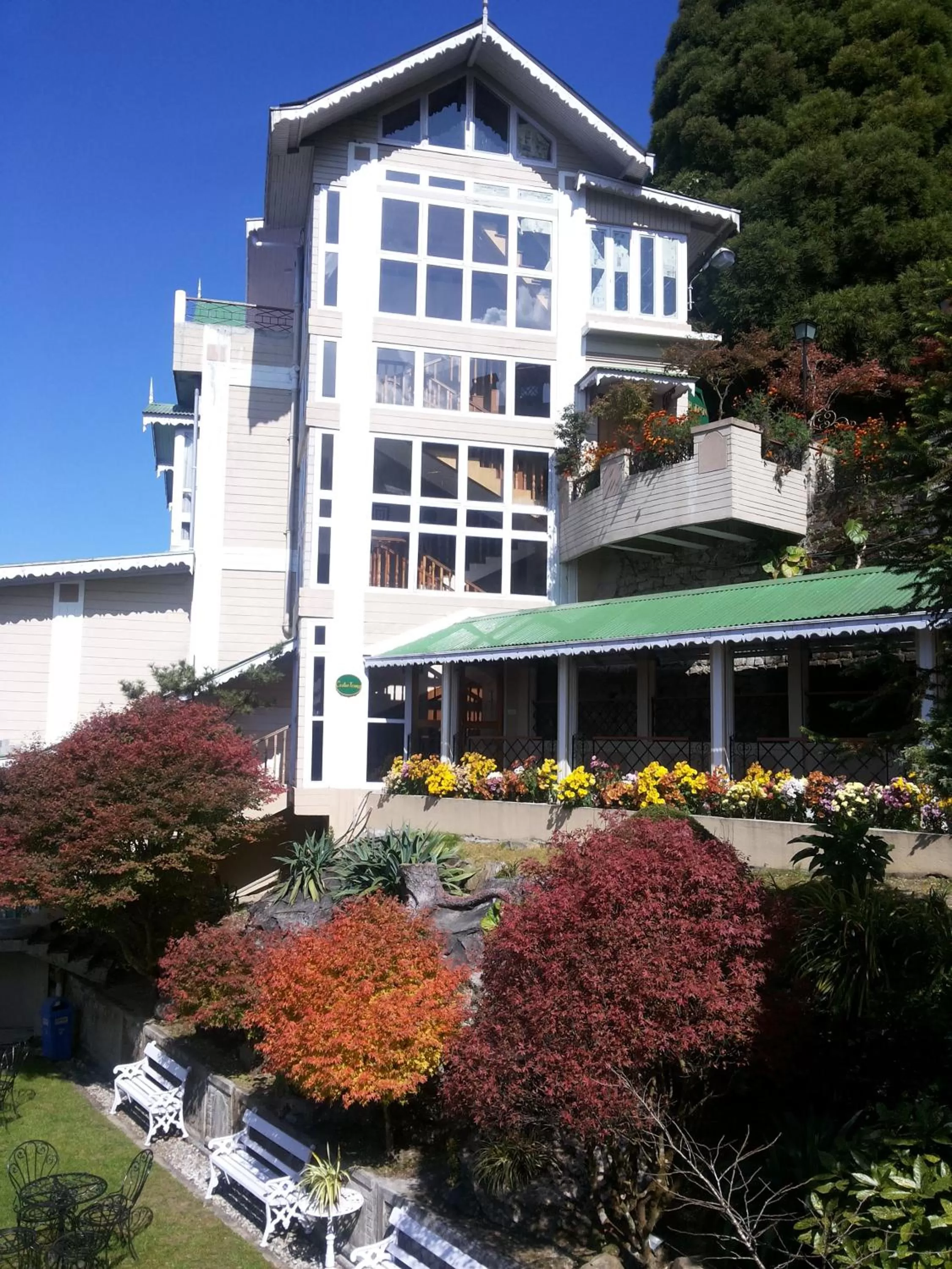 Property Building in Cedar Inn