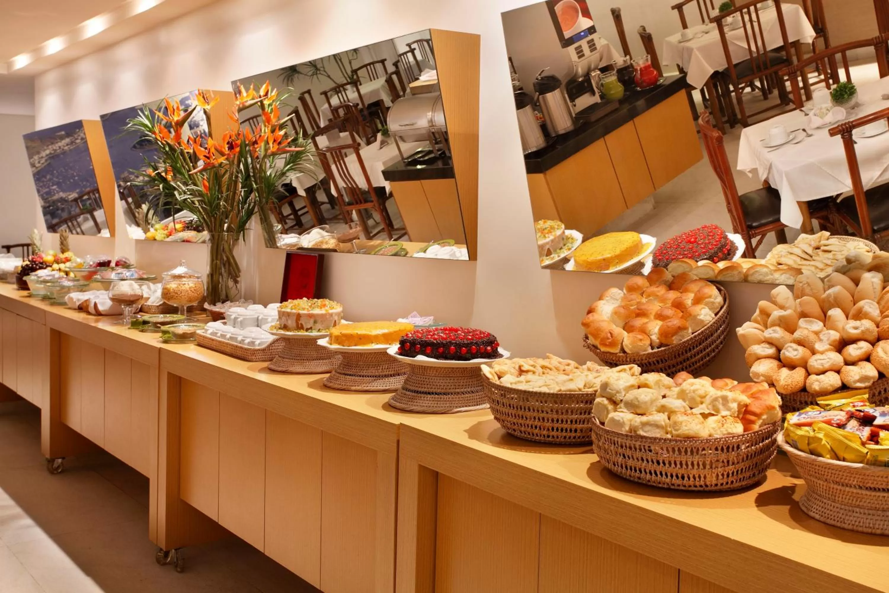 Restaurant/places to eat in Copa Sul Hotel