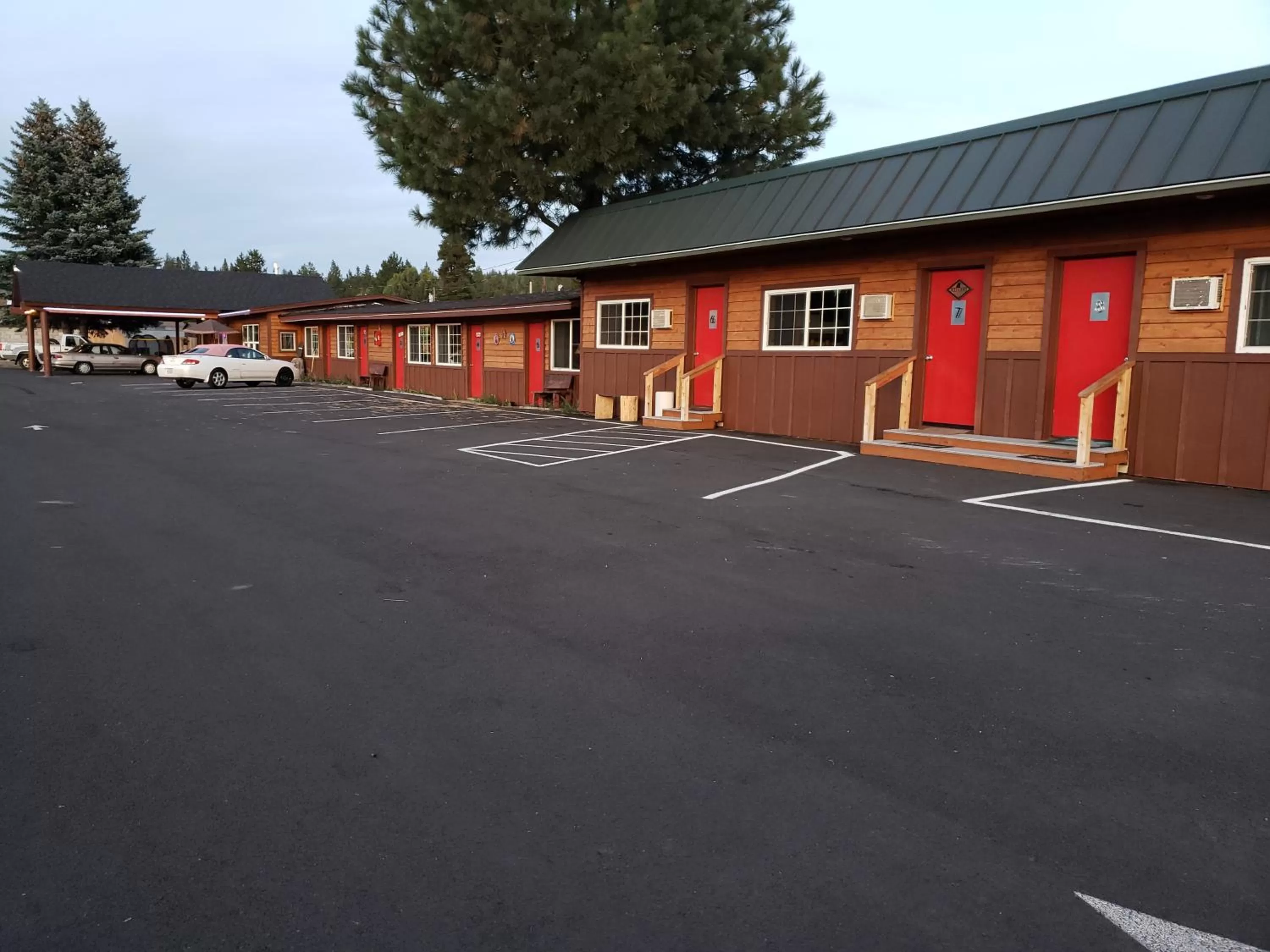 Property Building in CRESCENT MOON MOTEL