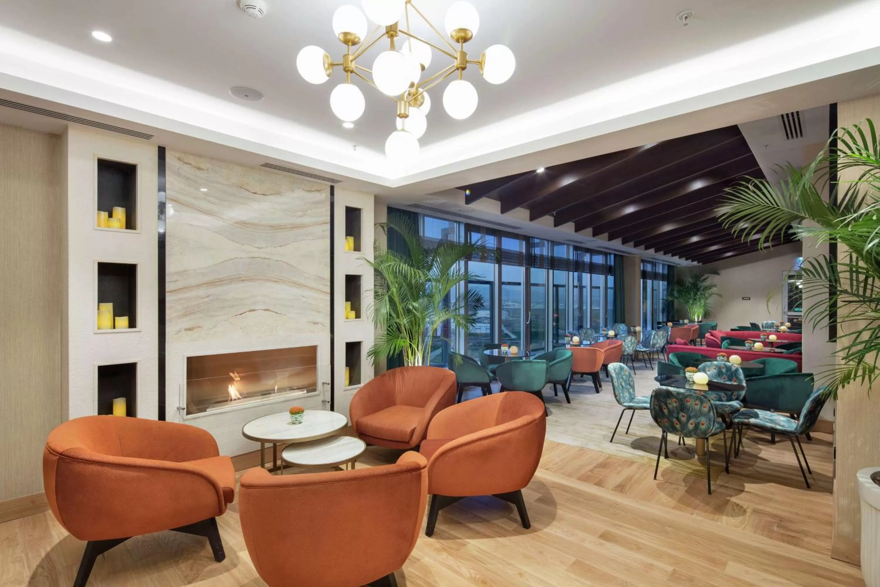 Lounge or bar in Doubletree By Hilton Afyonkarahisar