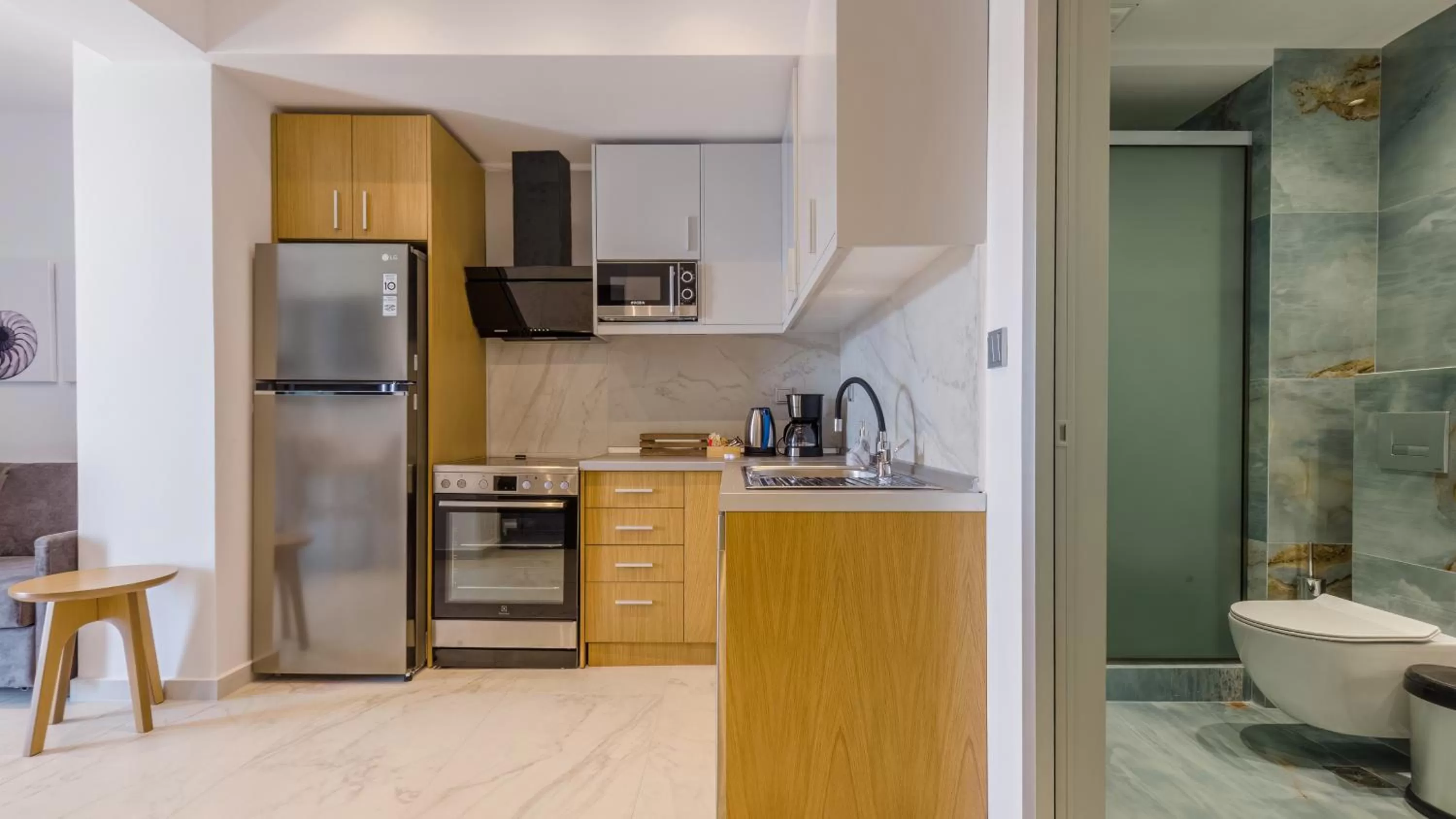Kitchen or kitchenette in Kima Premium Apartments