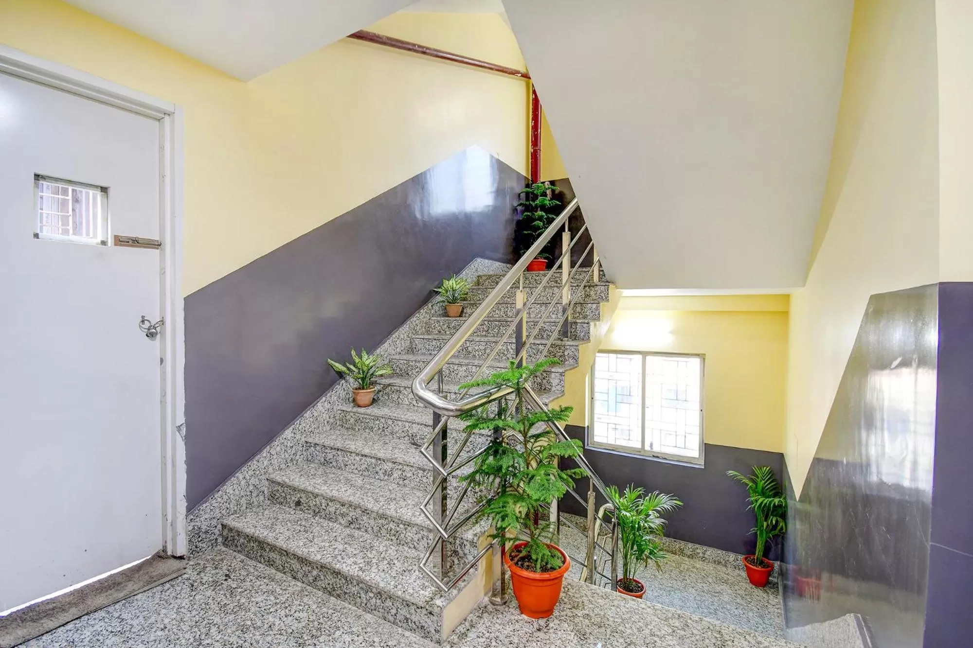 Lobby or reception in FabHotel Aqua Tulip - Nr Milan Mela