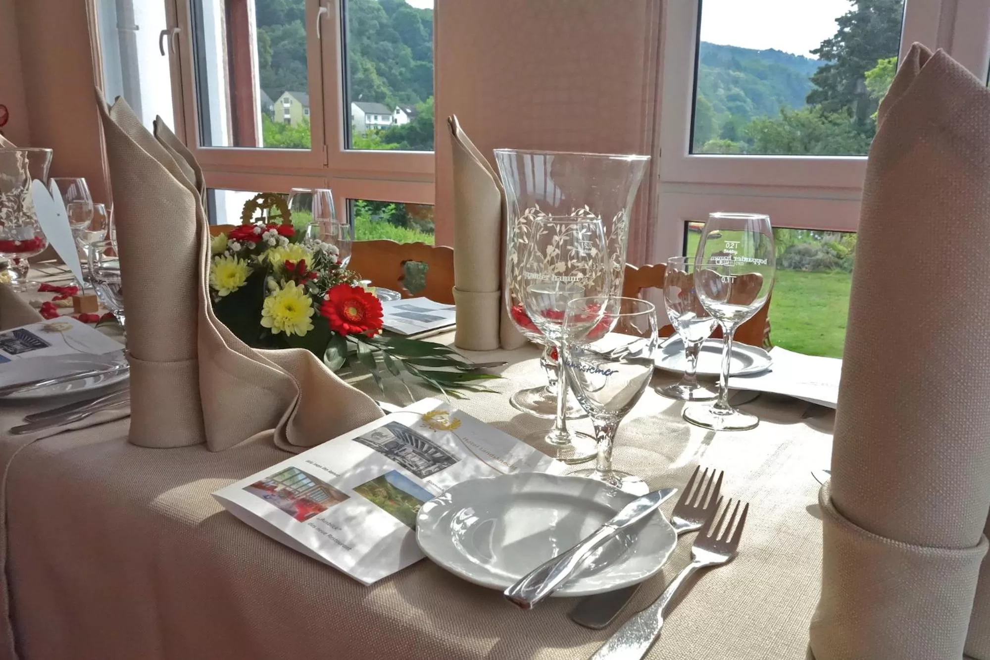 Restaurant/places to eat in Weinhotel Landsknecht