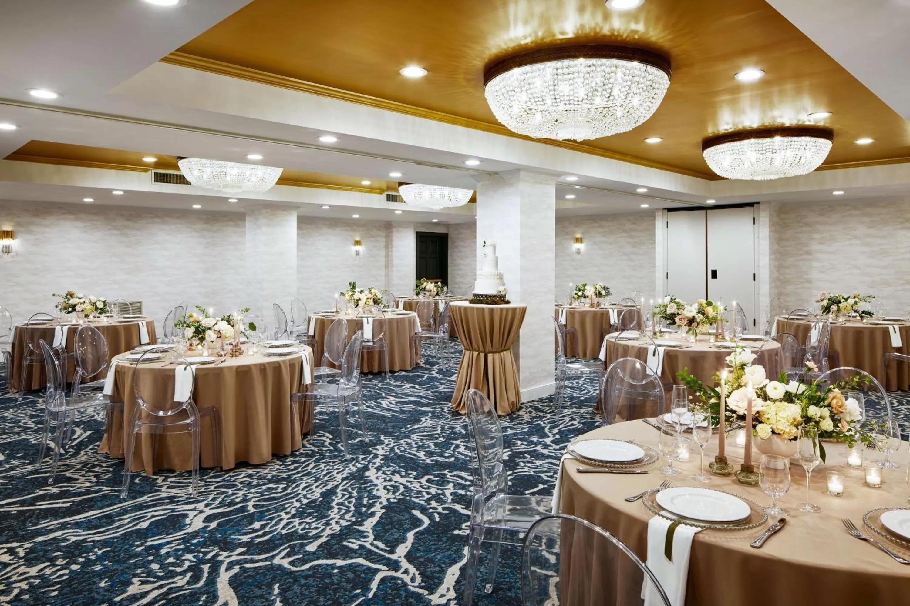 Dining area in The Terrace Hotel Lakeland, Tapestry Collection by Hilton