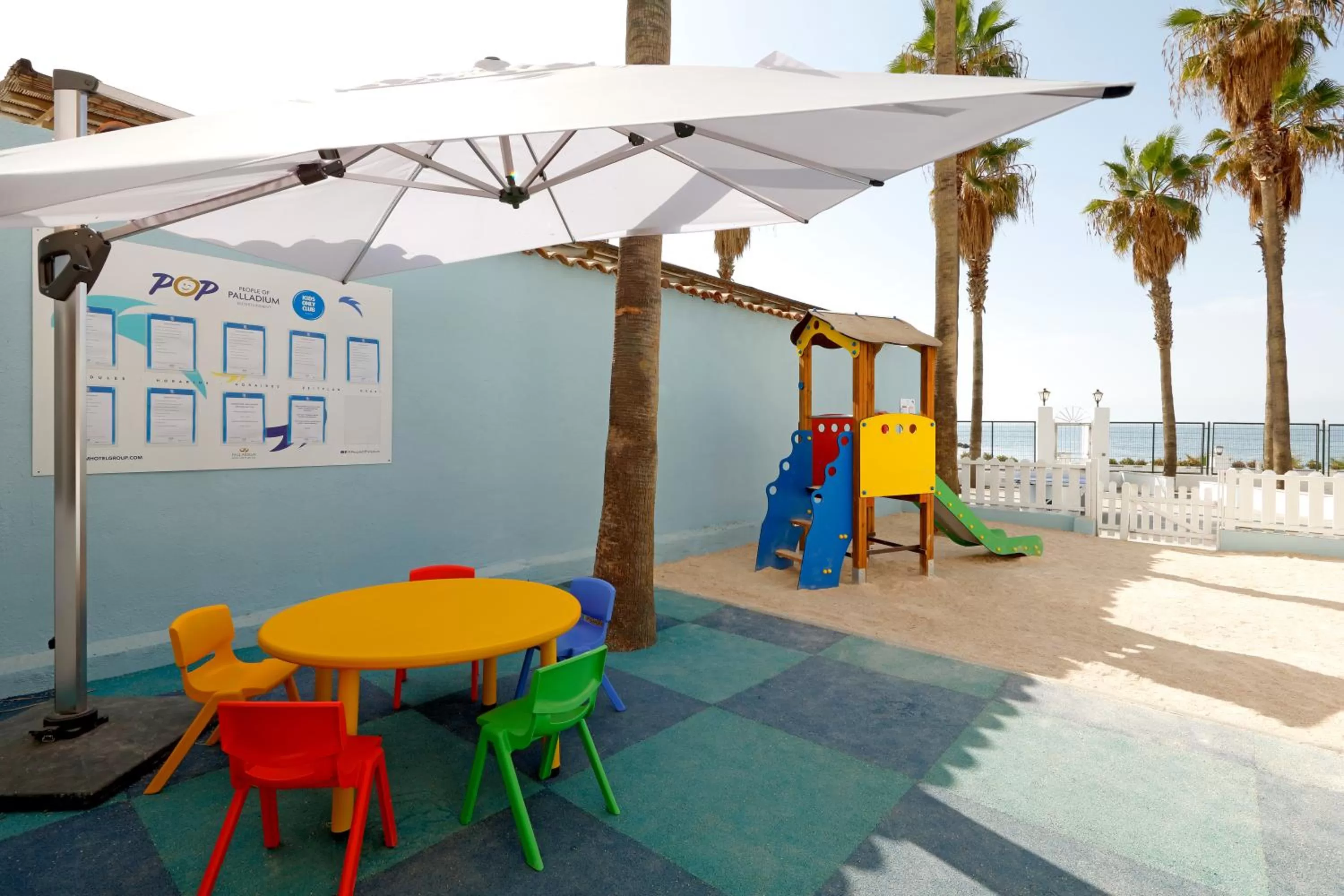Children play ground in Hotel Benalma Costa del Sol