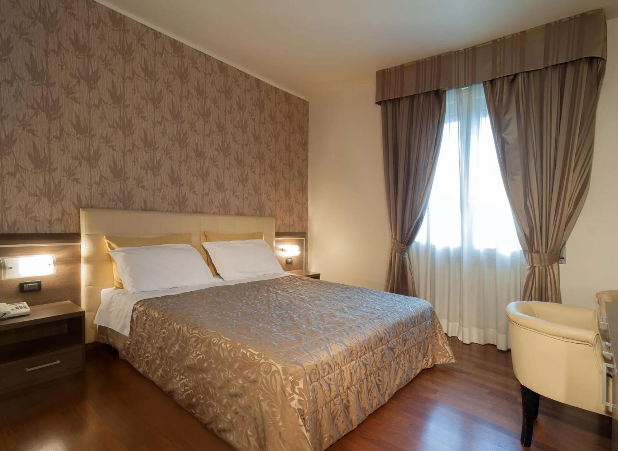 Bed in Hotel Milano Palmanova